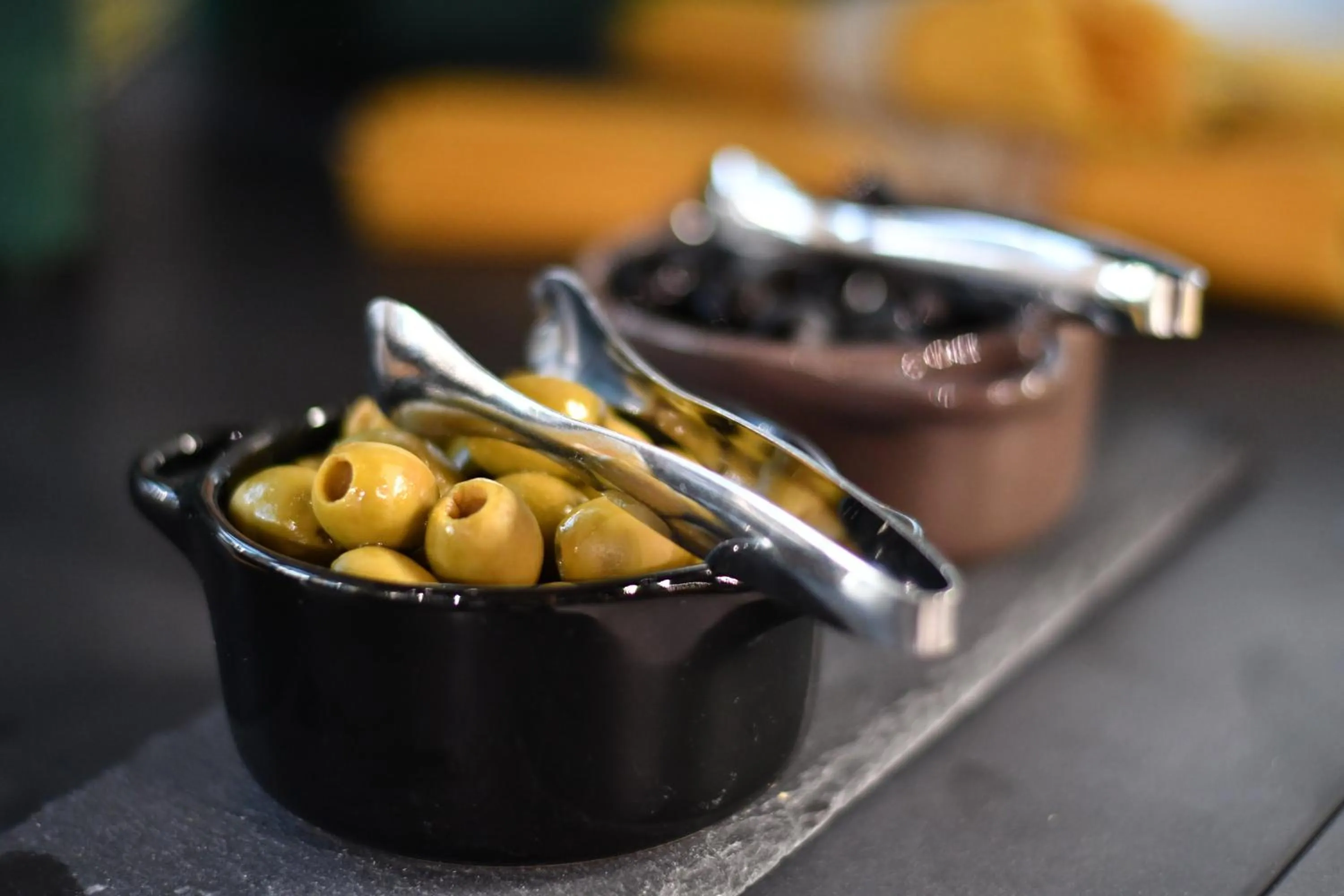 Restaurant/places to eat in Hotel Perla