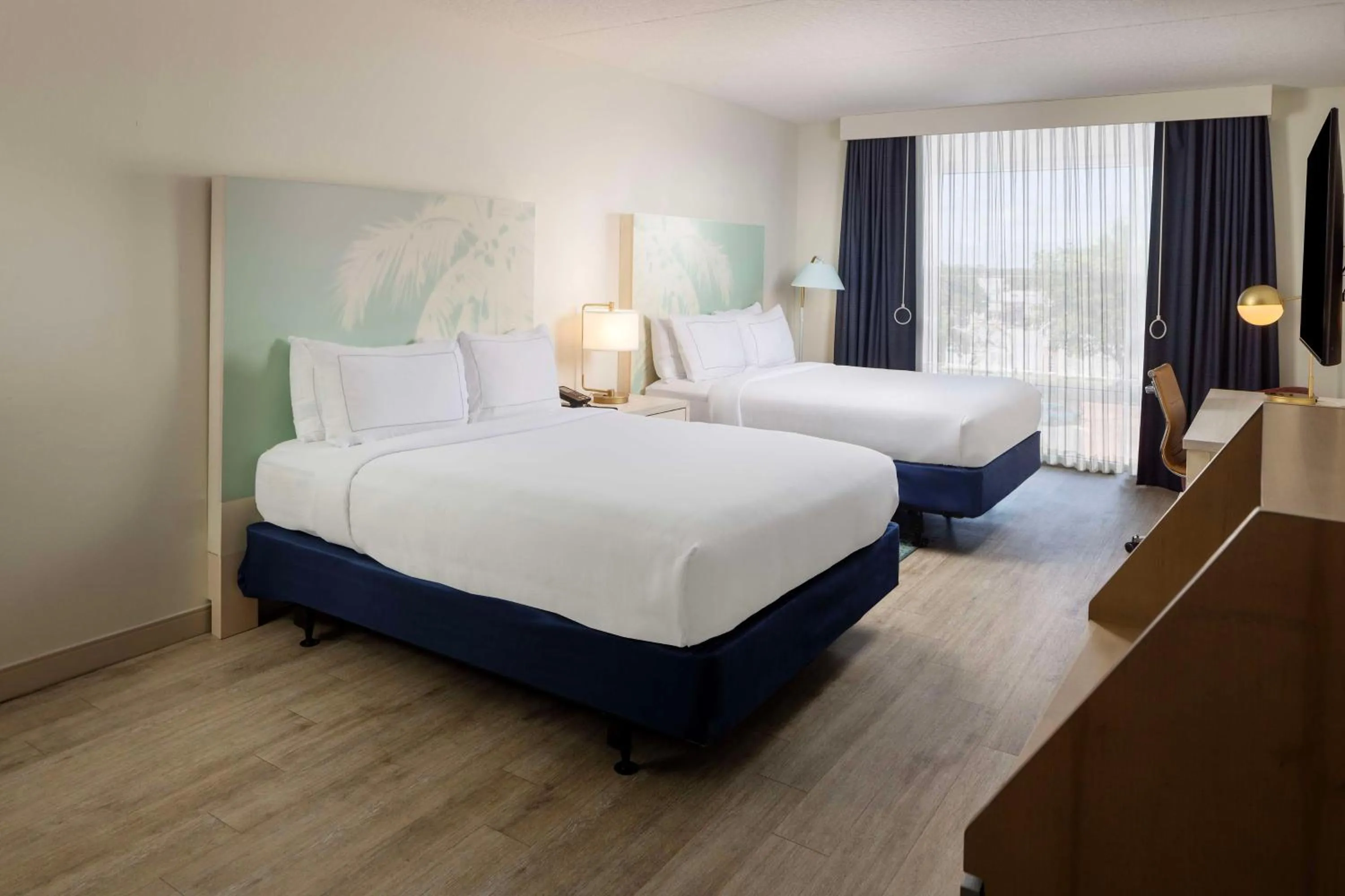 Bedroom, Bed in Hotel Dello Ft Lauderdale Airport, Tapestry Collection by Hilton