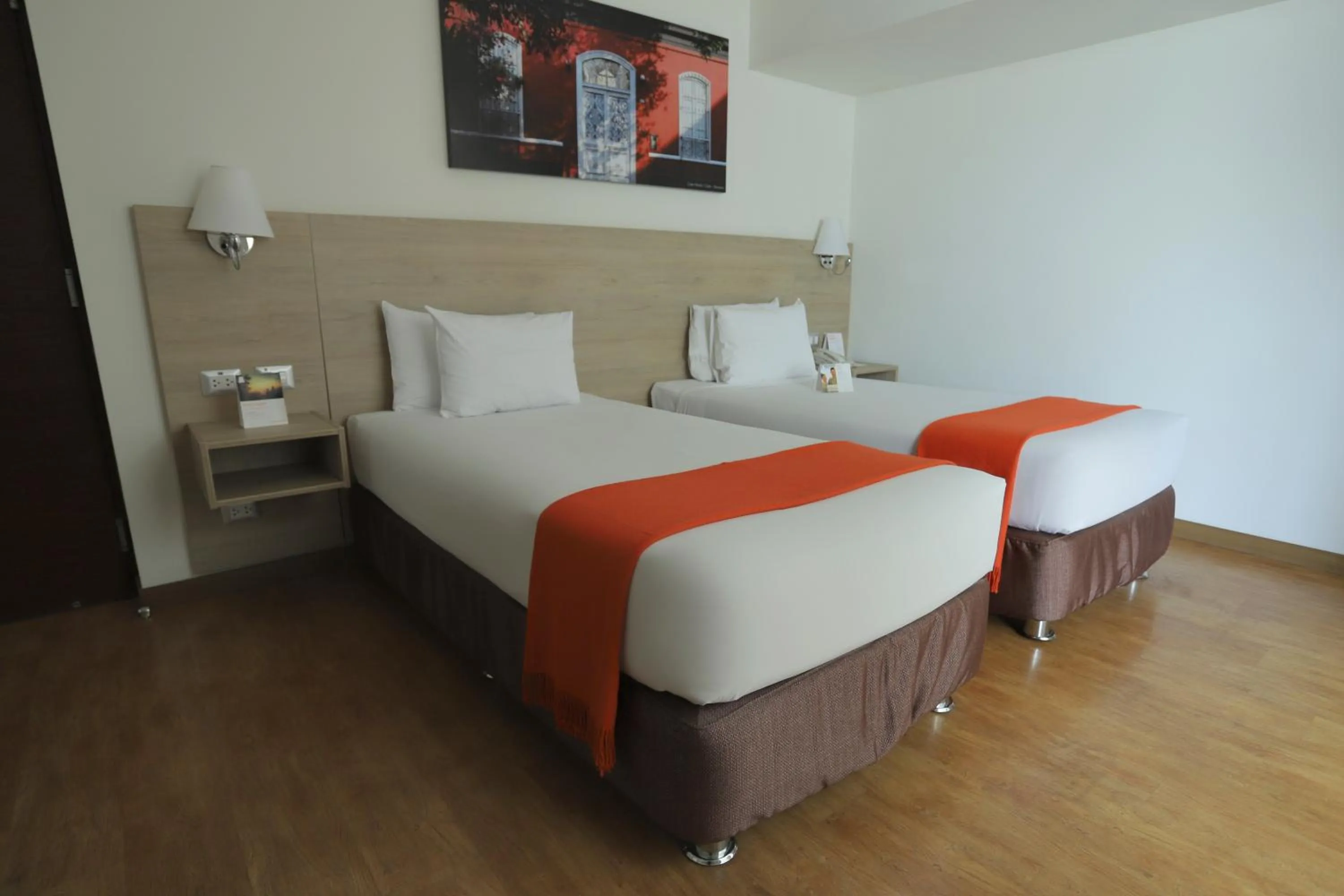 Shower, Bed in Casa Andina Standard Miraflores San Antonio