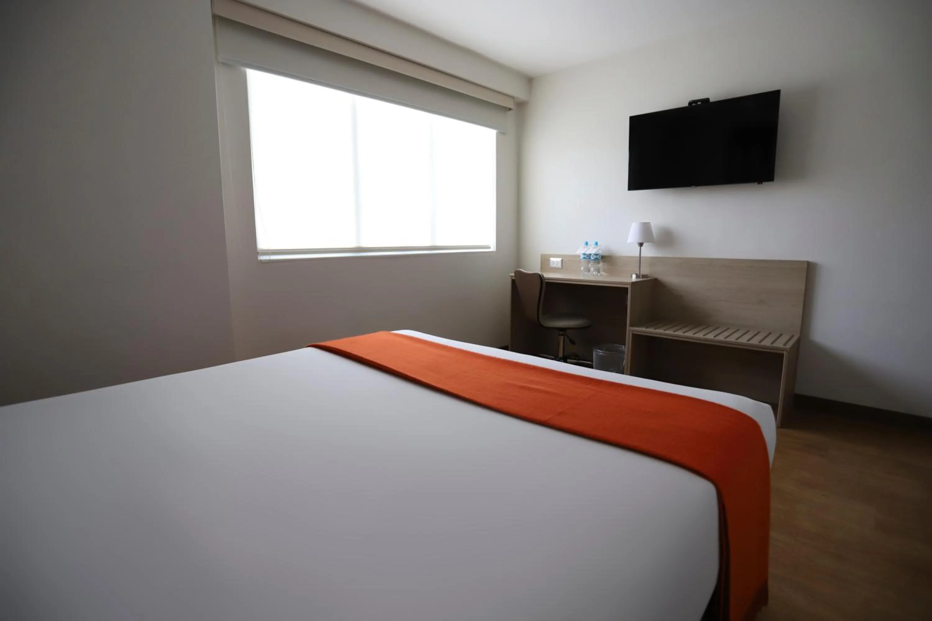 Shower, Bed in Casa Andina Standard Miraflores San Antonio