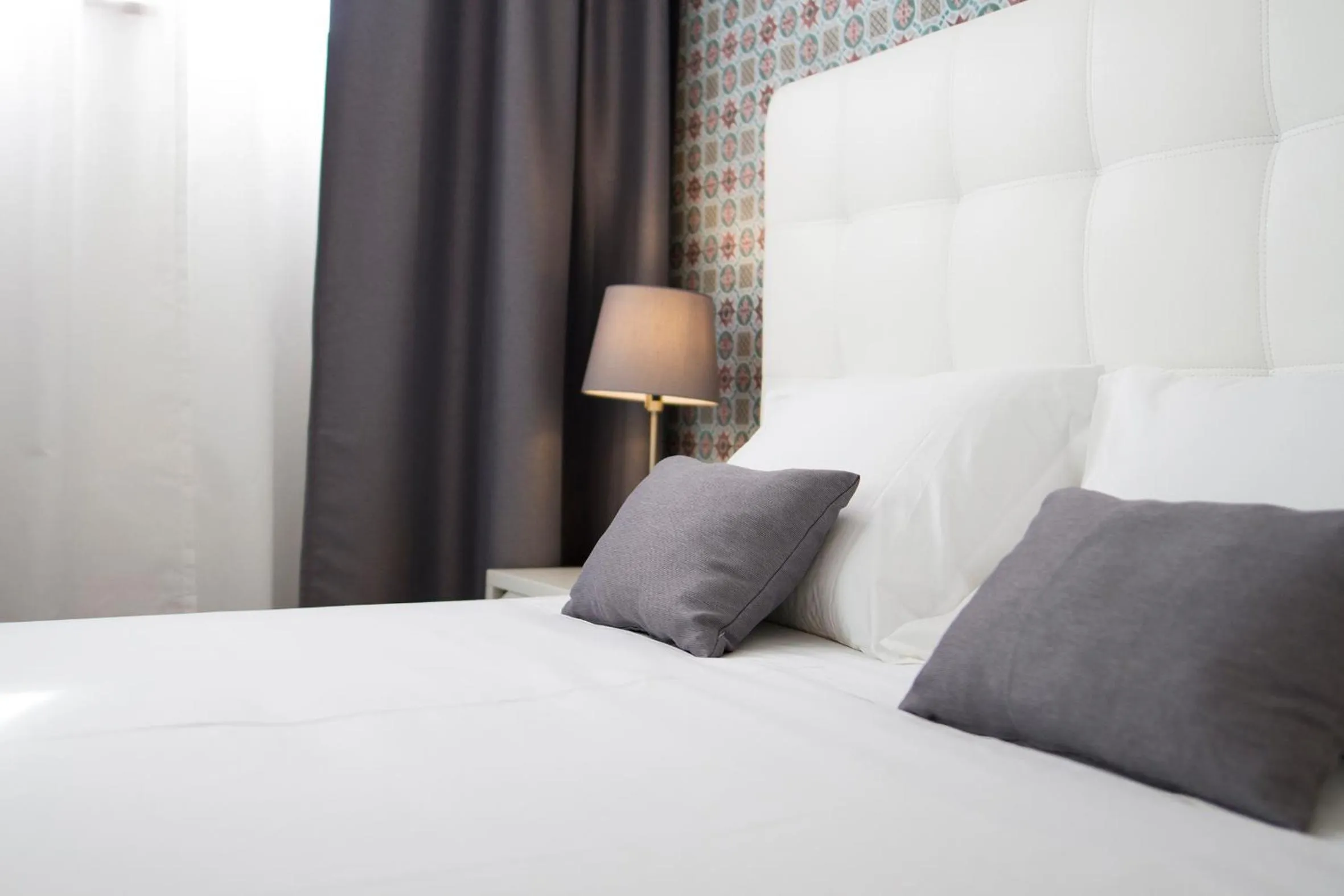 Bedroom, Bed in Art 4 You Cascais Suites