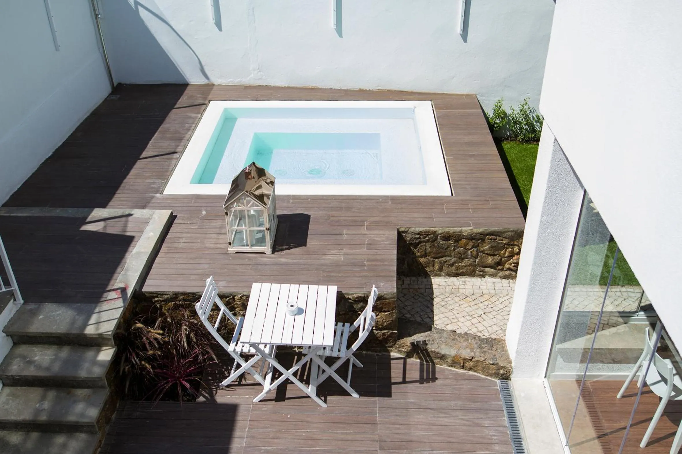 Patio in Art 4 You Cascais Suites