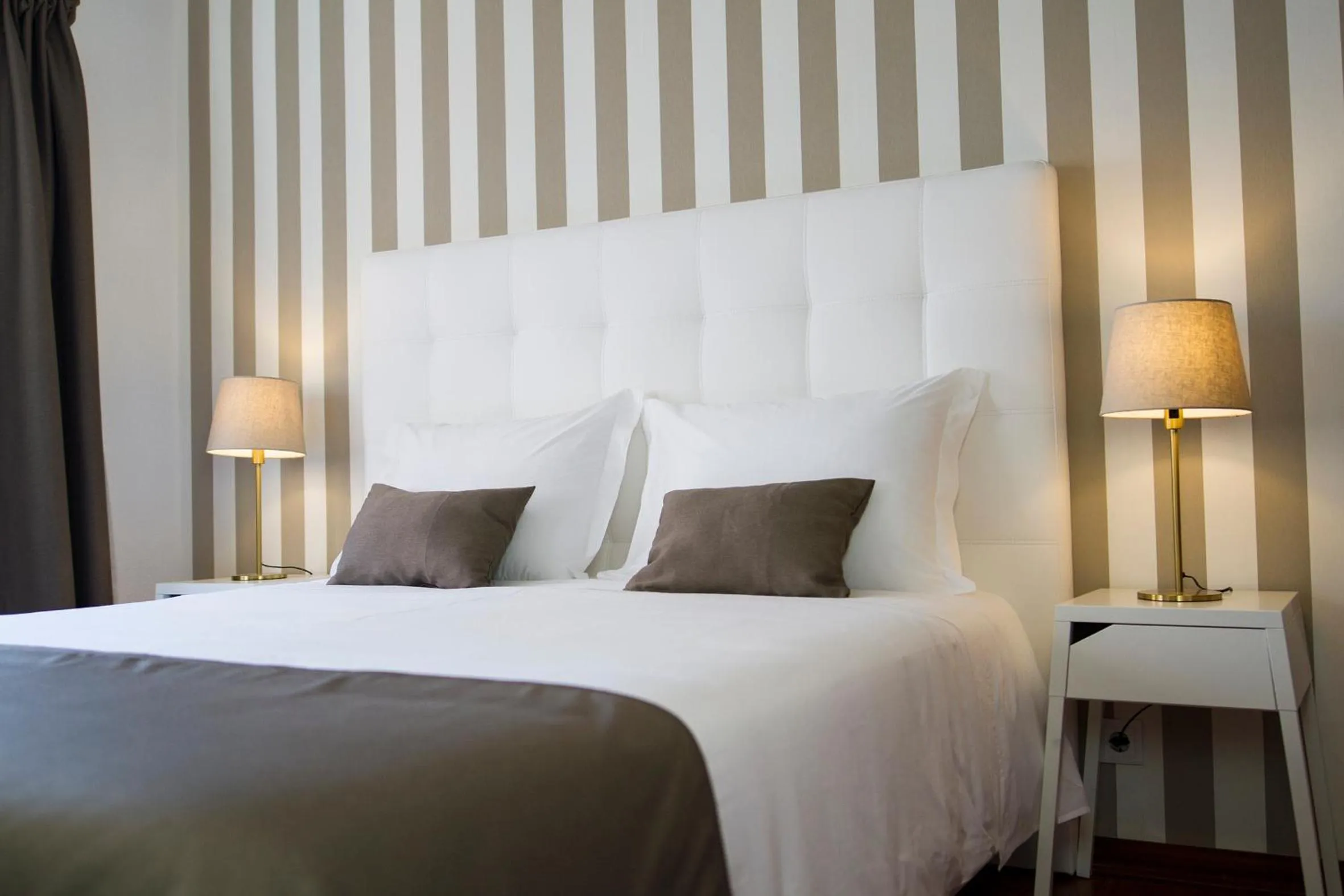 Bedroom, Bed in Art 4 You Cascais Suites