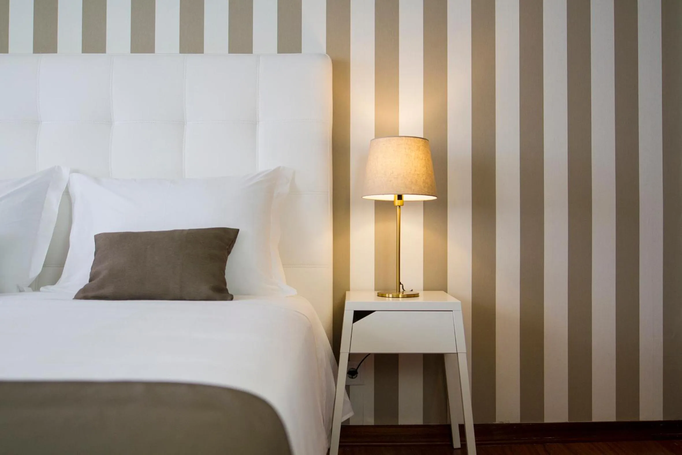 Bedroom, Bed in Art 4 You Cascais Suites