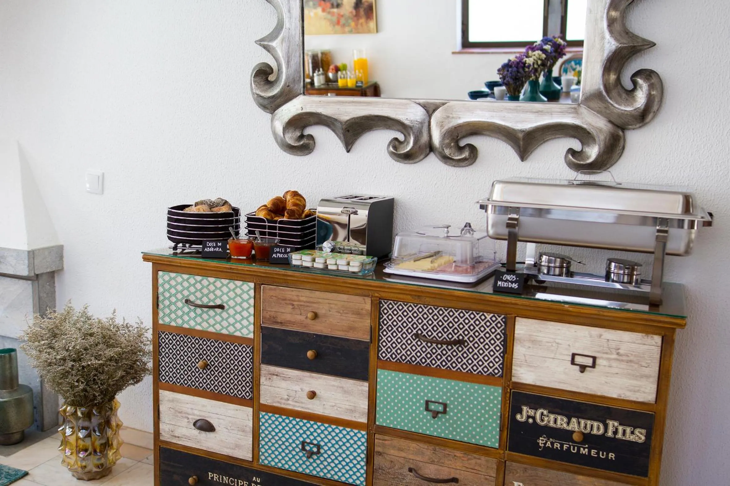 Food close-up in Art 4 You Cascais Suites