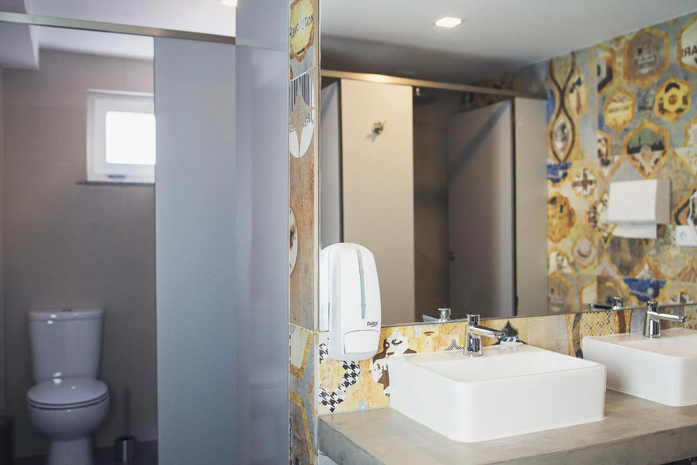 Bathroom in Art 4 You Cascais Suites