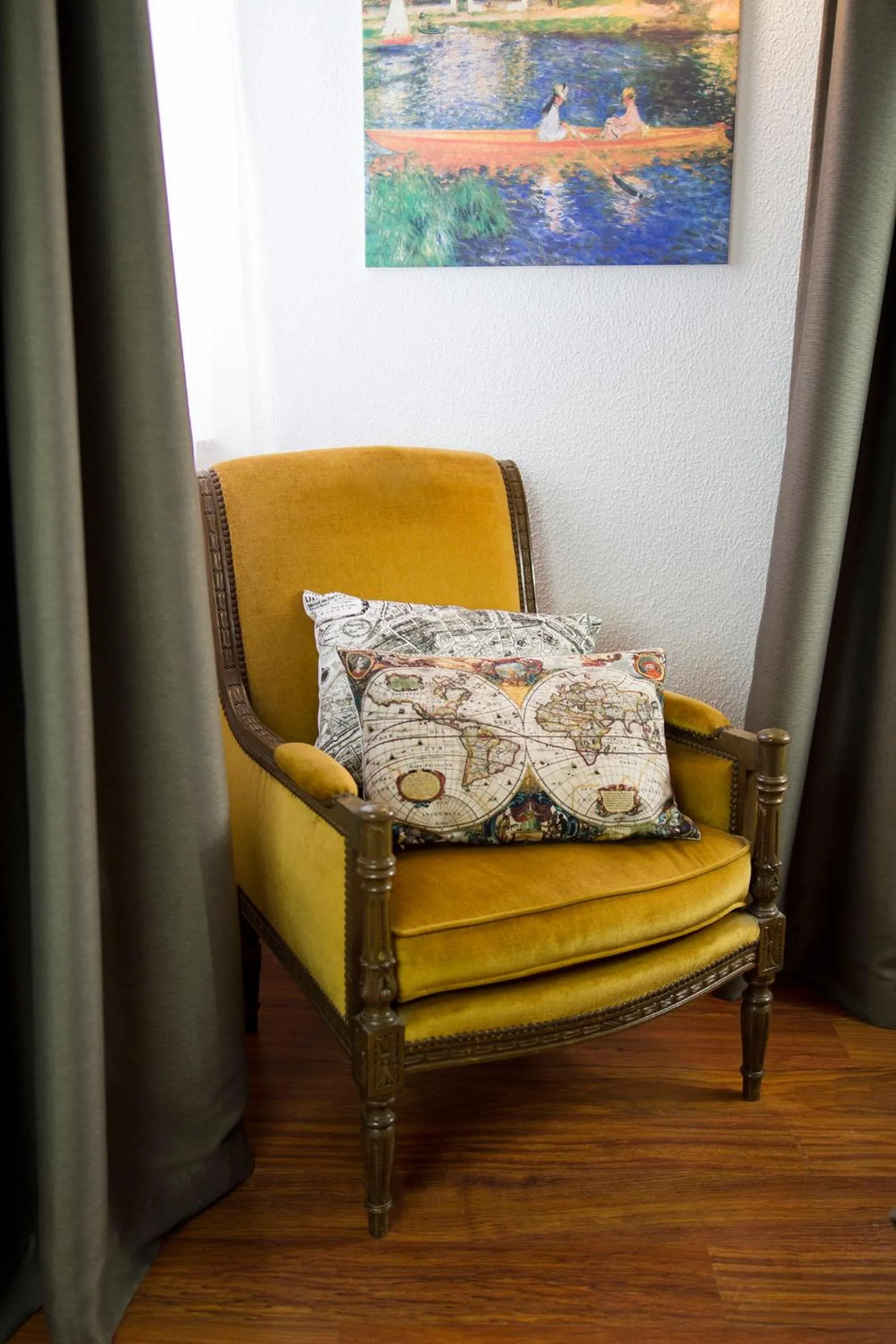 Bedroom in Art 4 You Cascais Suites