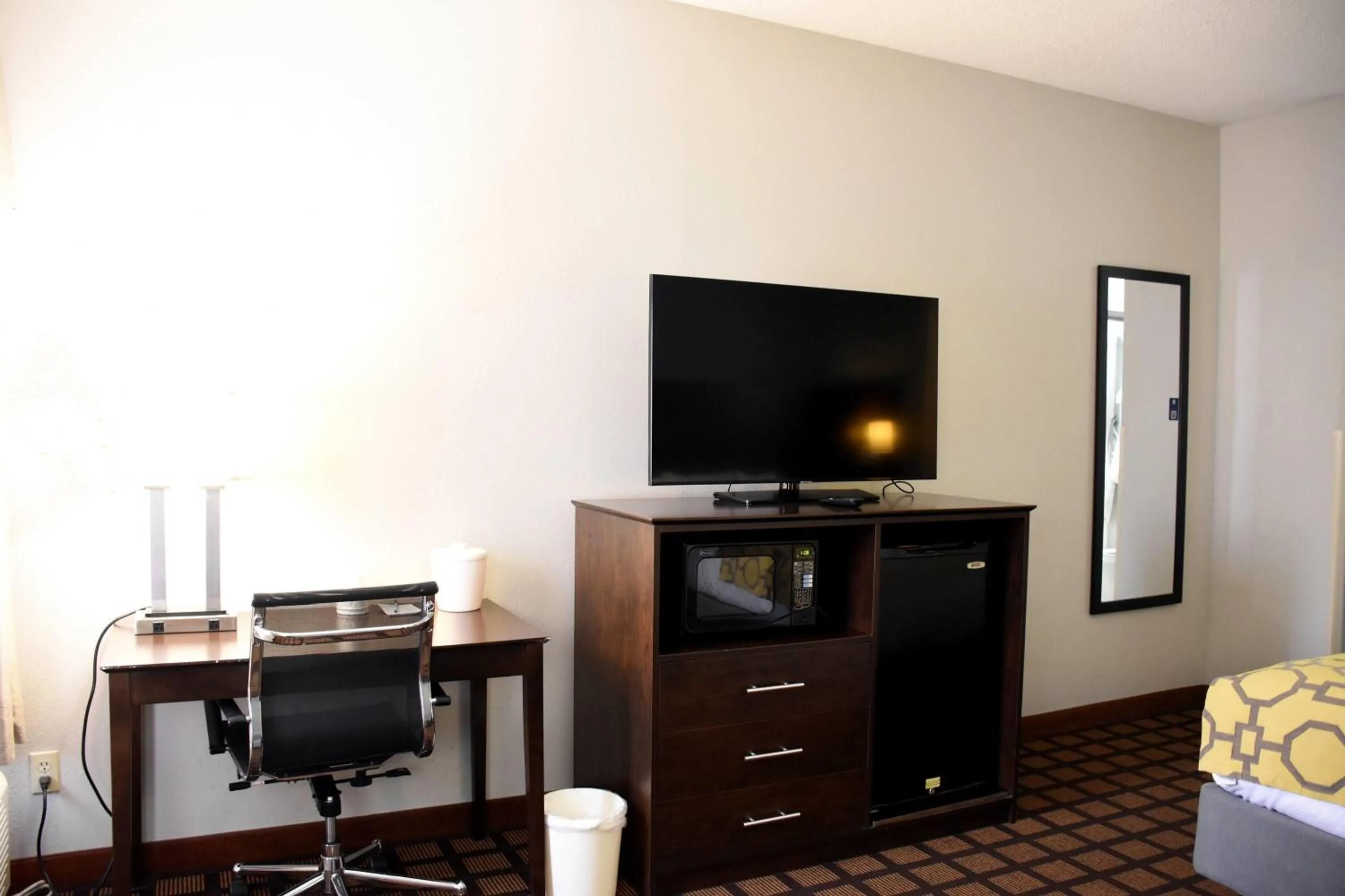 Photo of the whole room in Baymont by Wyndham Morton