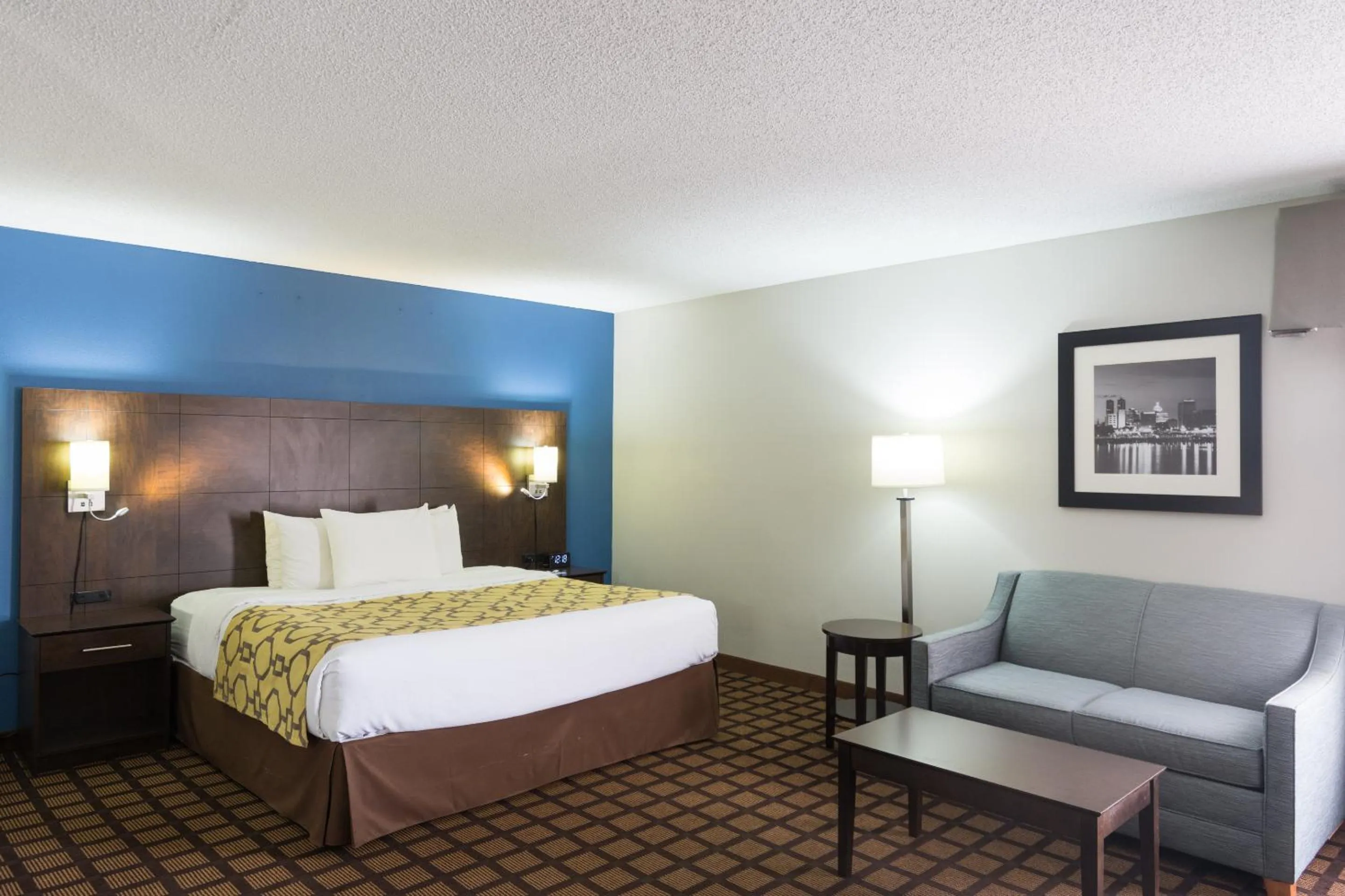 Bed in Baymont by Wyndham Morton