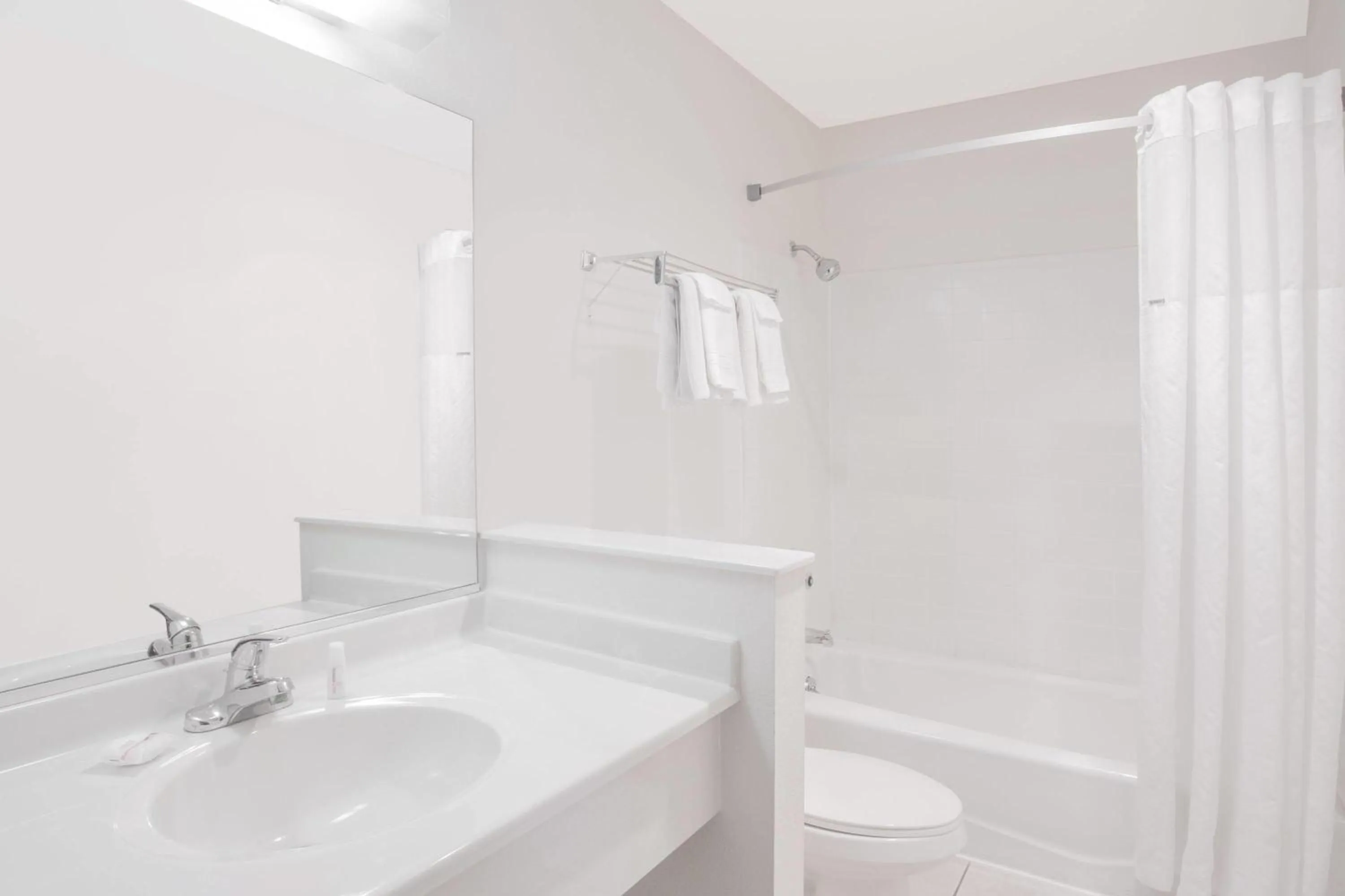 Bathroom in Days Inn by Wyndham Portage Cascade Mountain area