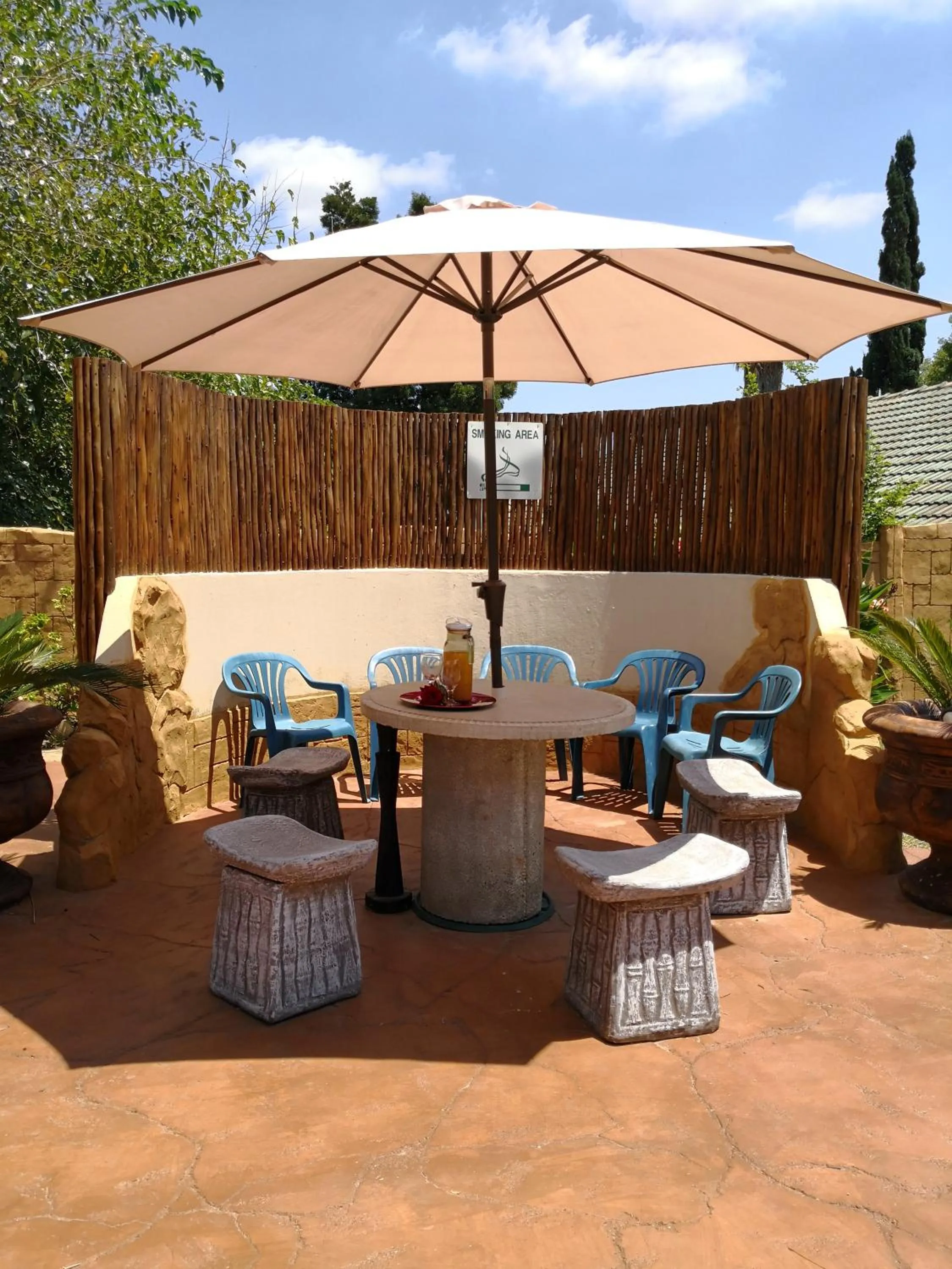 Garden in All over Africa Guest house