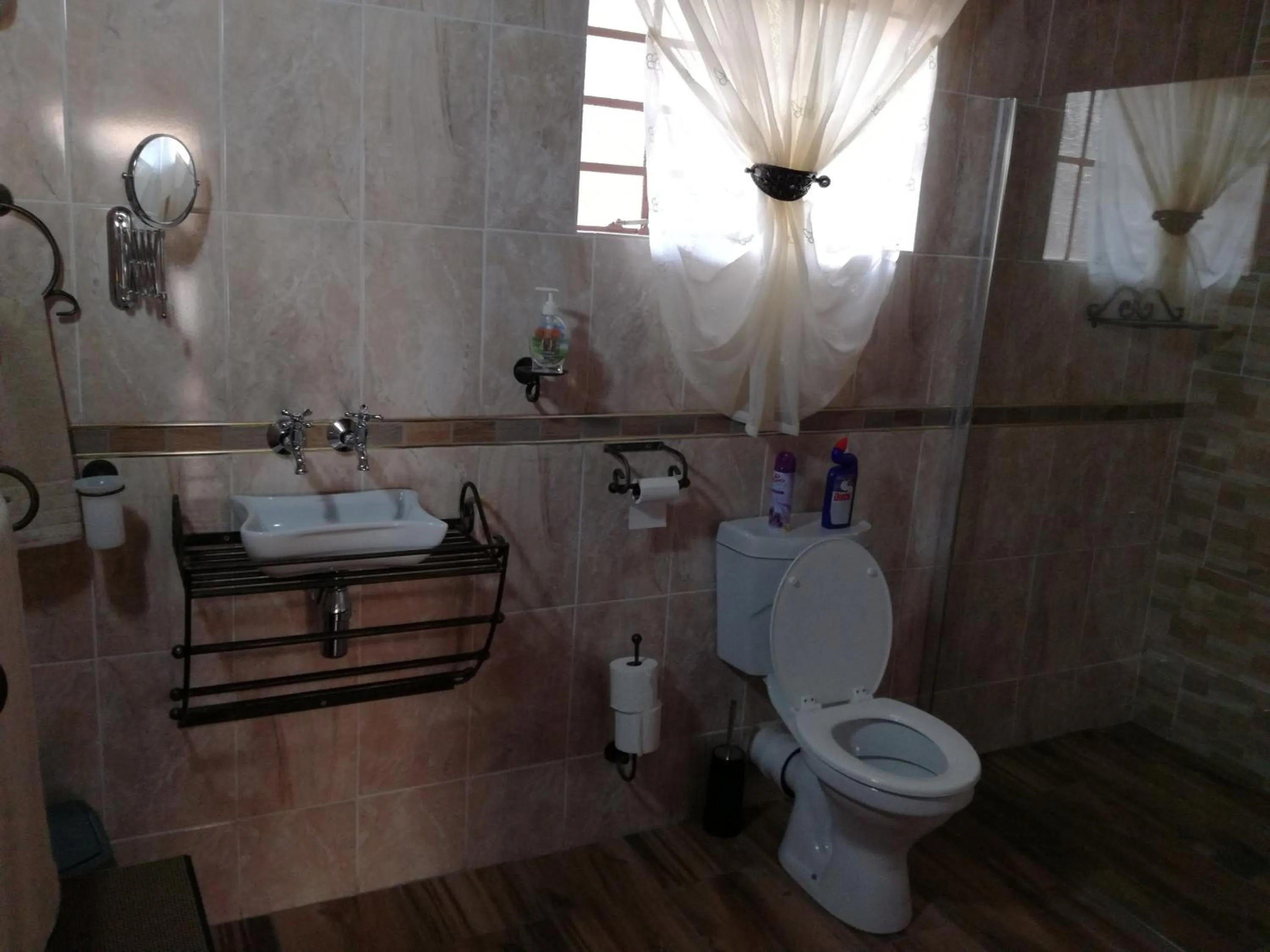 Bathroom in All over Africa Guest house