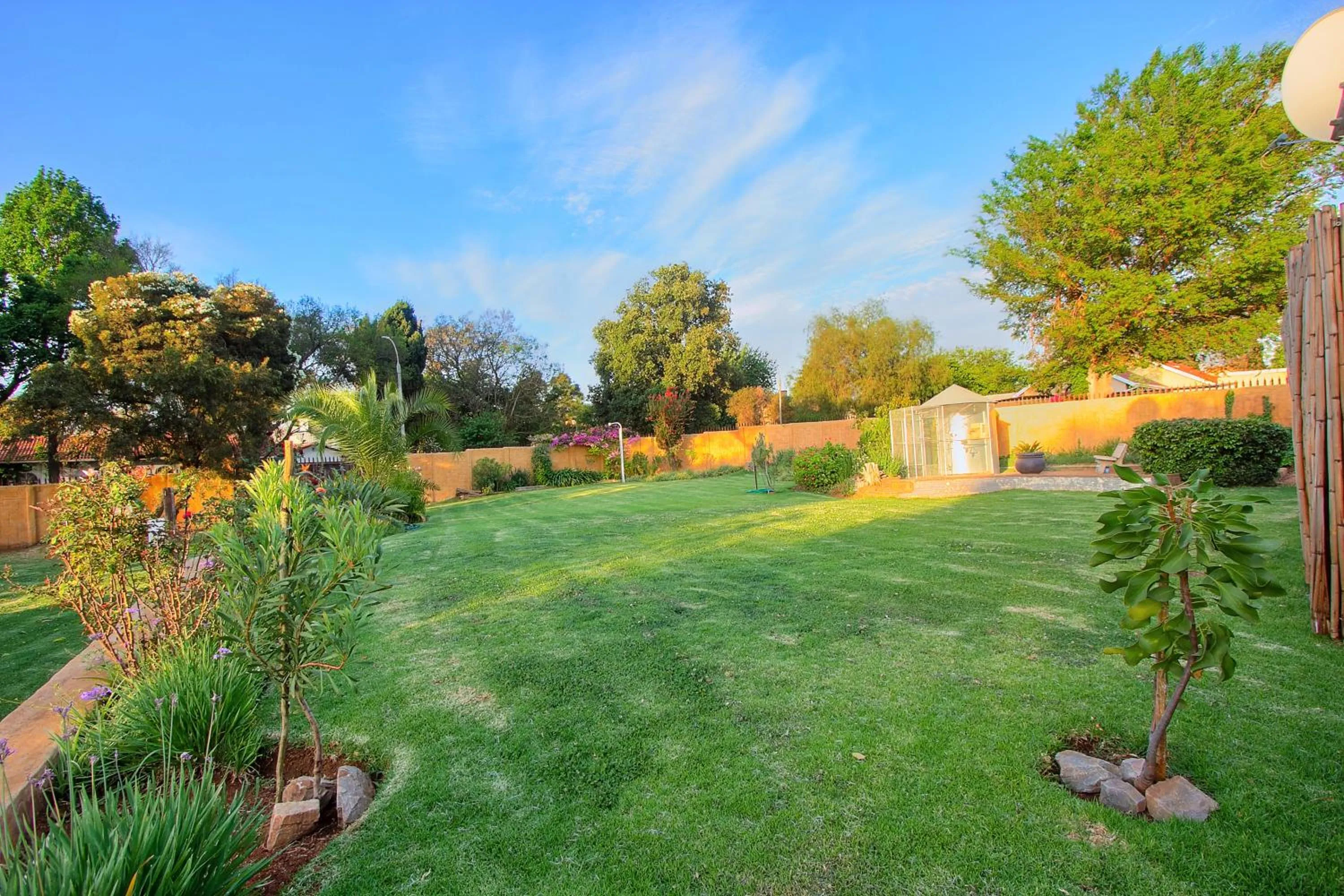 Garden in All over Africa Guest house