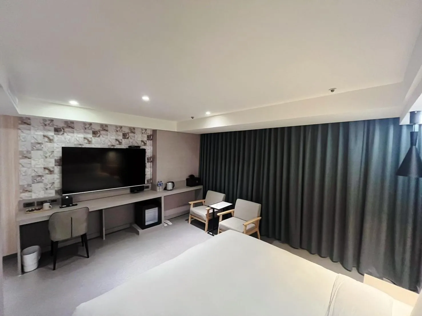 Photo of the whole room, Bed in 新仕飯店-New City Hotel