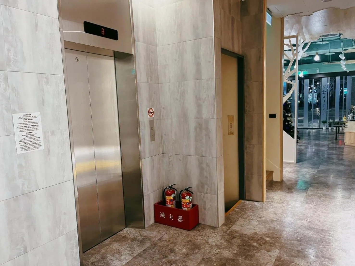 elevator in 新仕飯店-New City Hotel