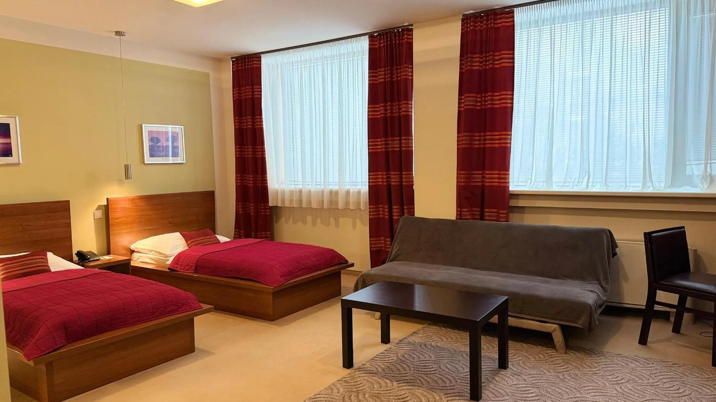 Photo of the whole room, Bed in Aston Hotel