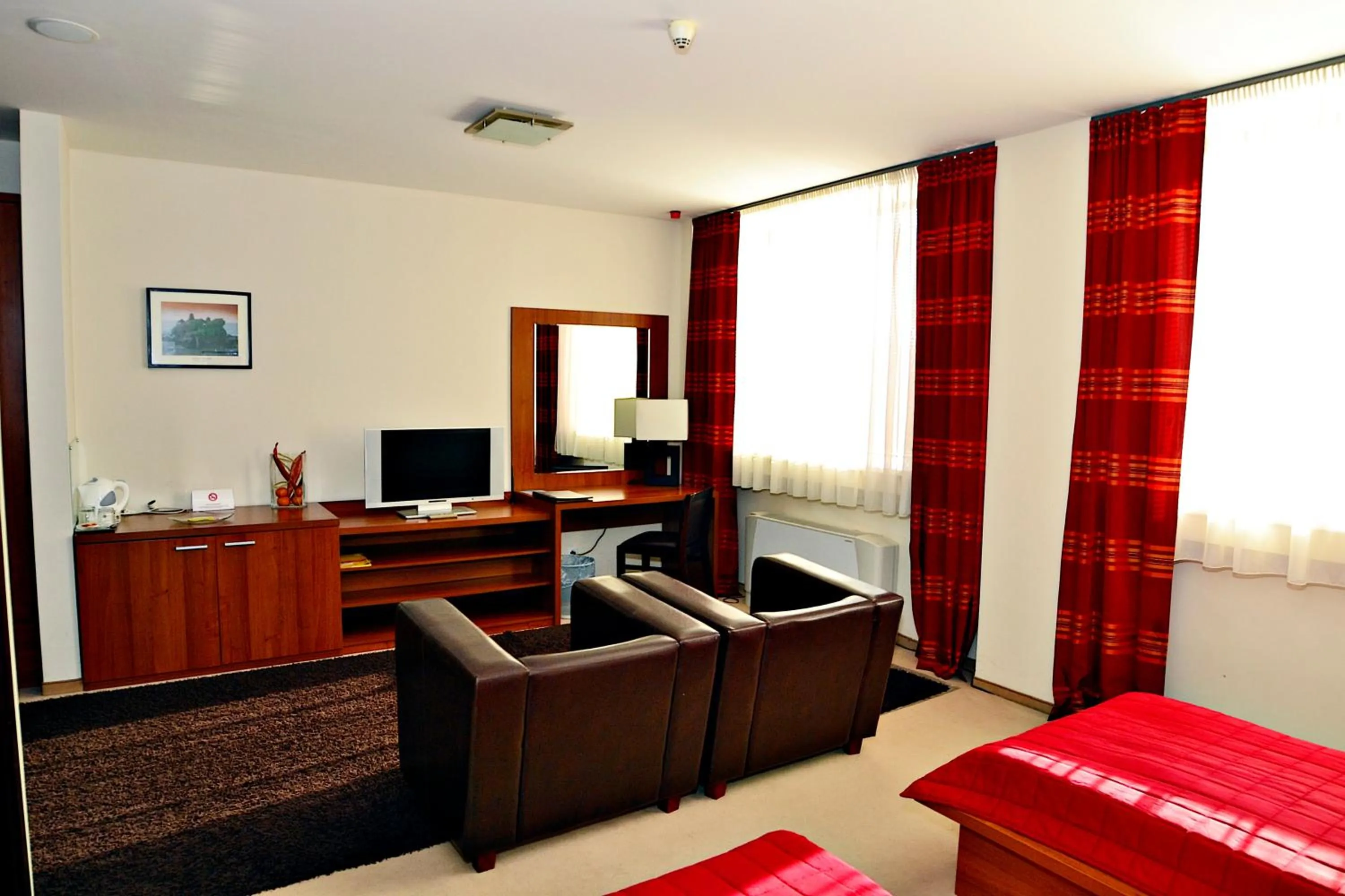 Photo of the whole room, Bed in Aston Hotel