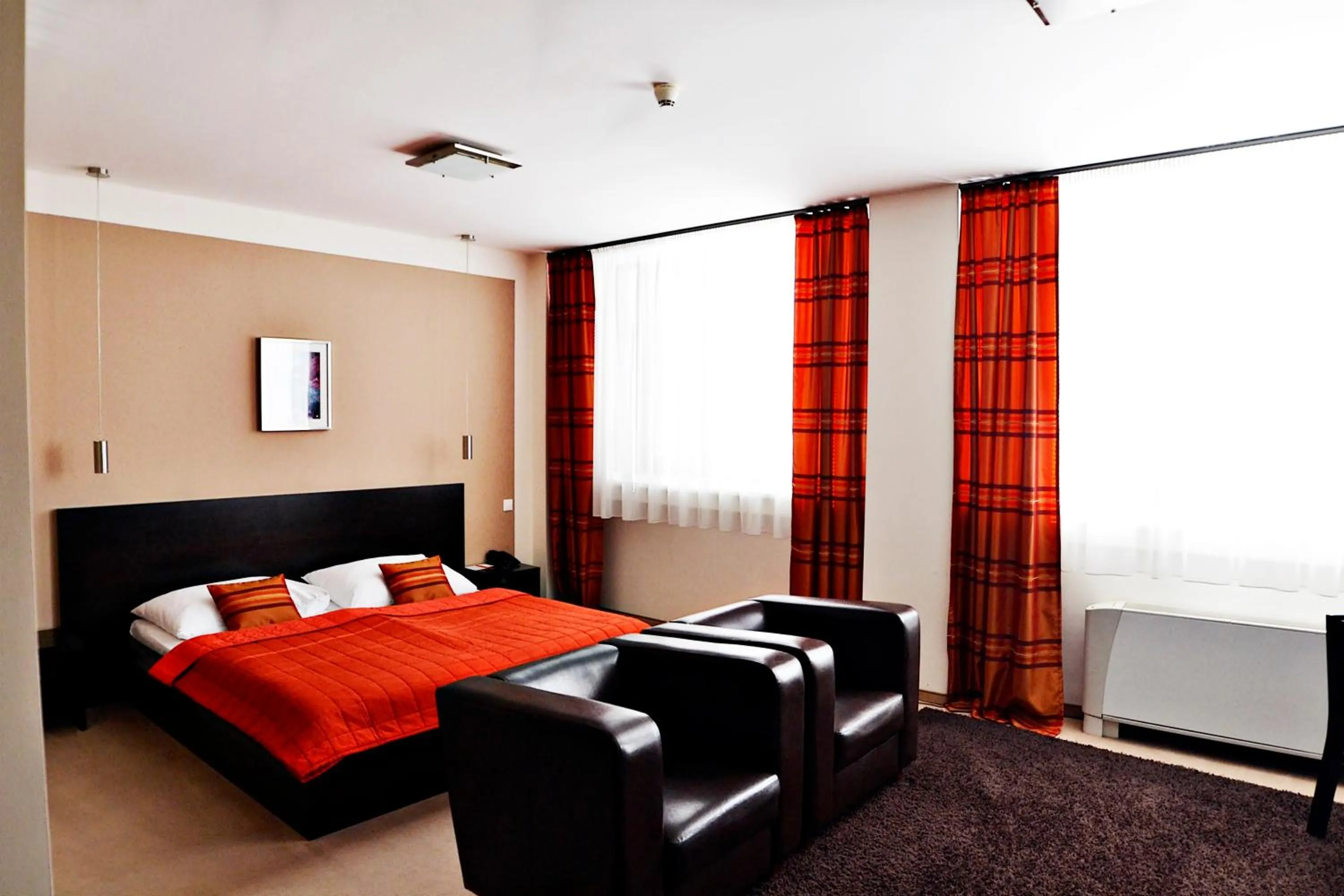 Photo of the whole room, Bed in Aston Hotel