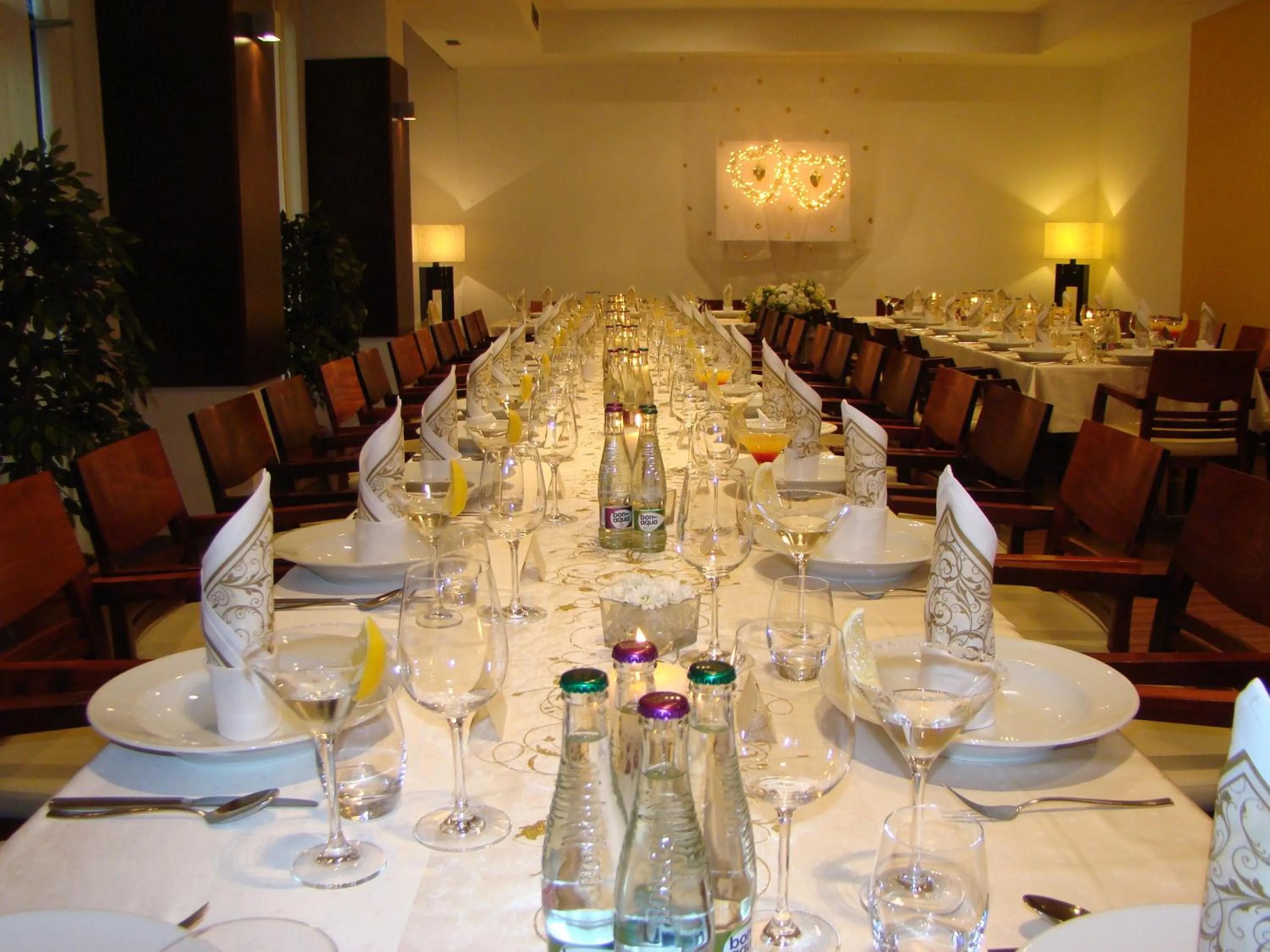 Banquet/Function facilities in Aston Hotel