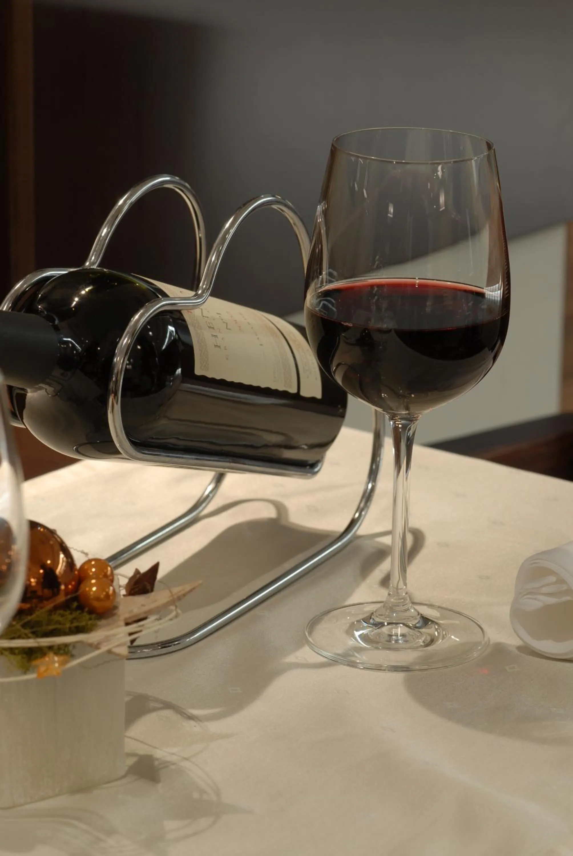 Alcoholic drinks in Aston Hotel