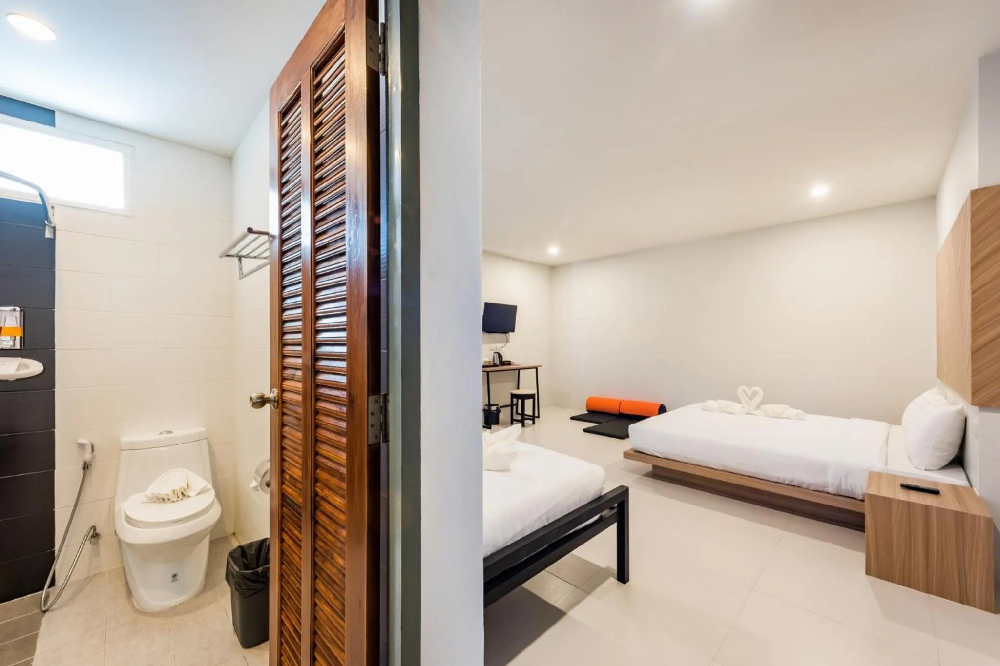 Bed in Phuket Marine Poshtel - SHA Plus