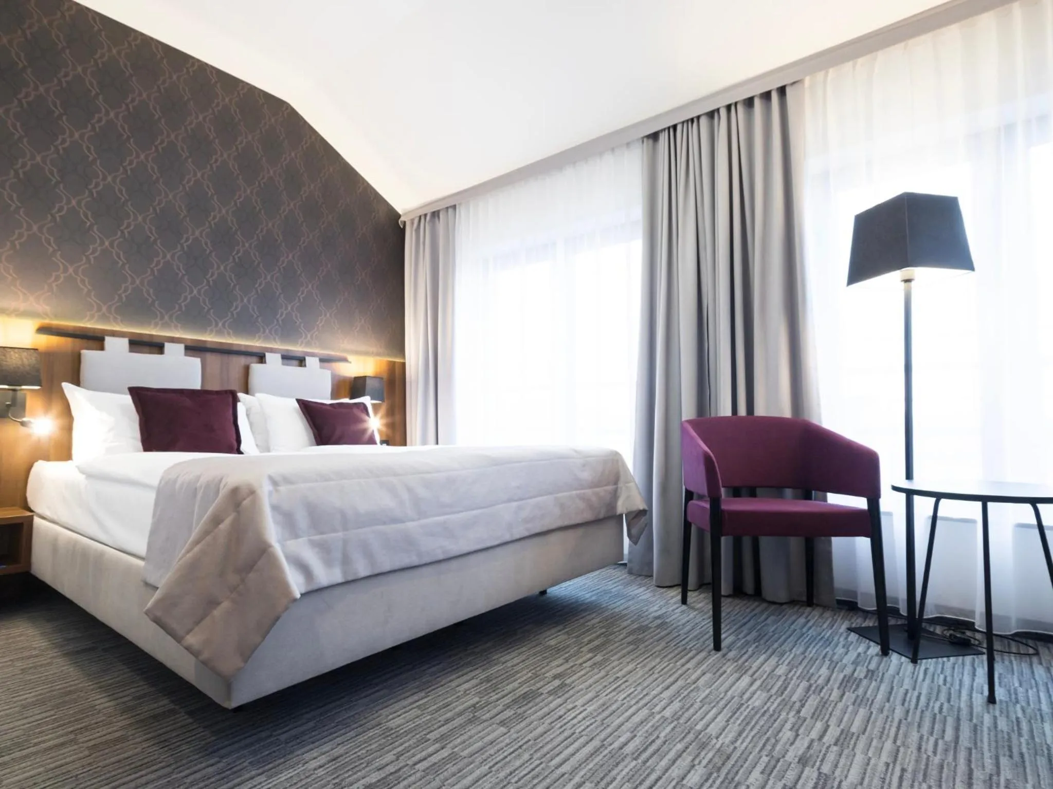 Bed in Best Western Hotel Mariacki Katowice