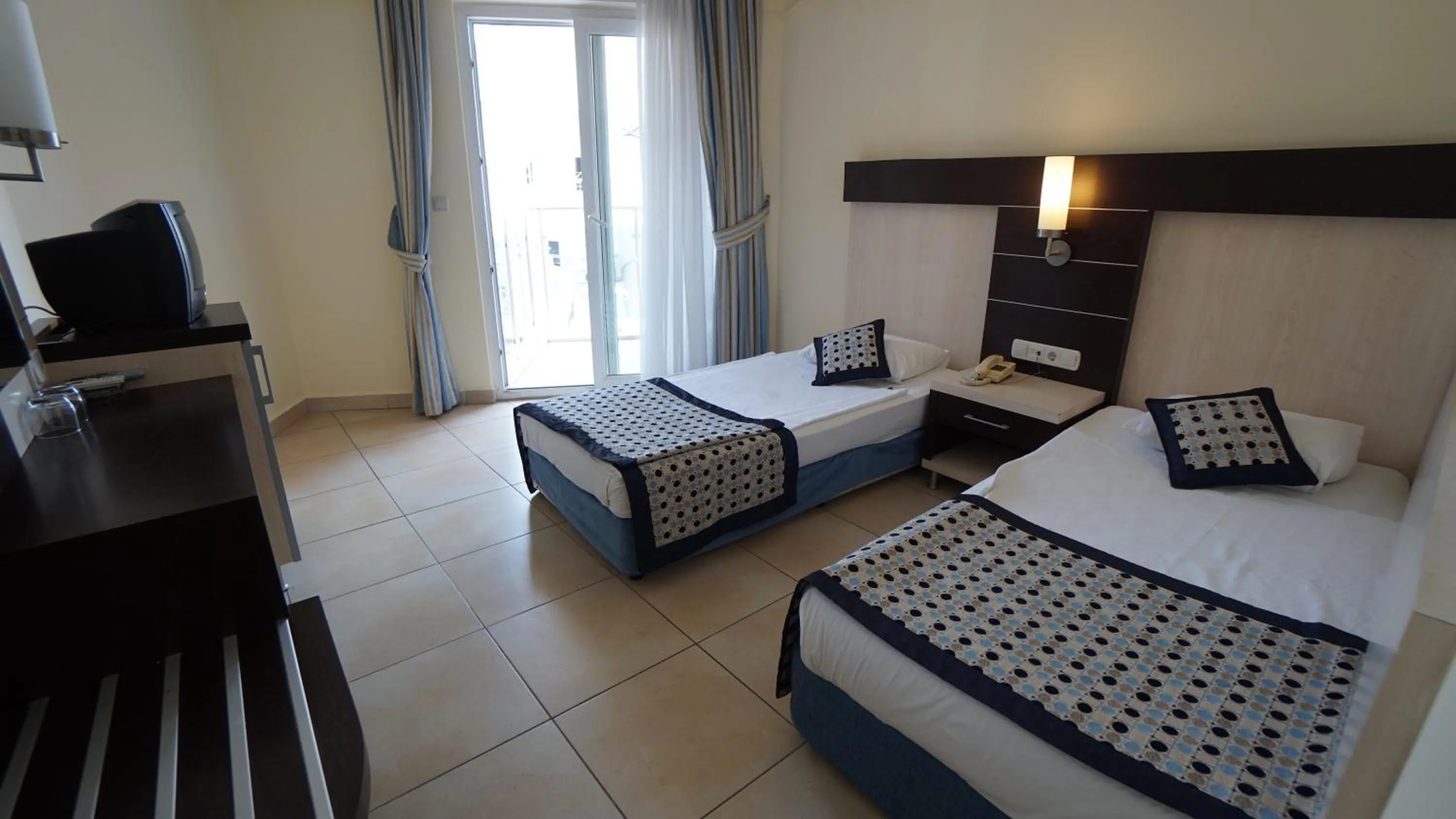 Photo of the whole room in Kleopatra Balik Hotel