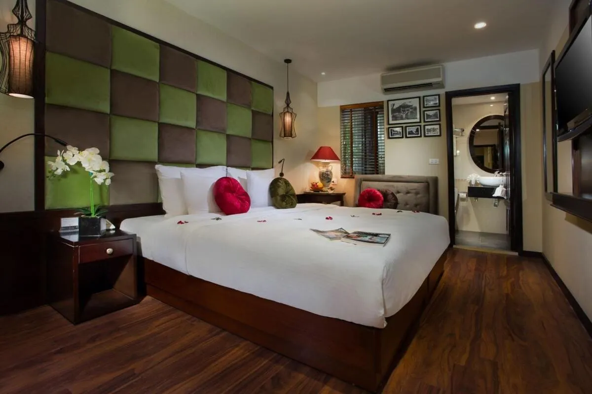 Photo of the whole room, Bed in Ambassador Hanoi Hotel & Spa