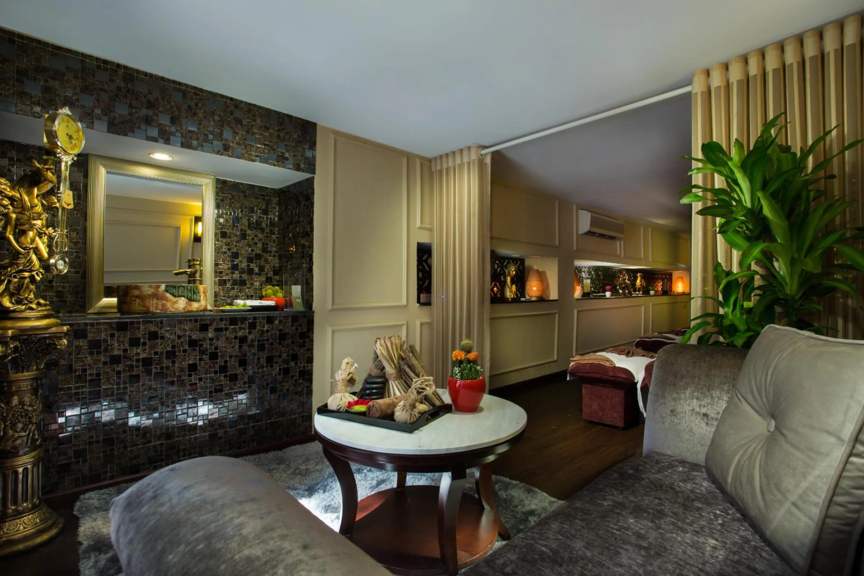 Massage in Ambassador Hanoi Hotel & Spa