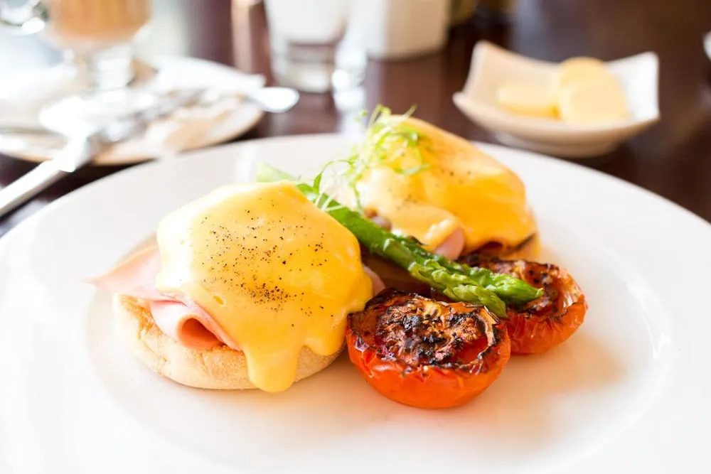 Breakfast in Ambassador Hanoi Hotel & Spa