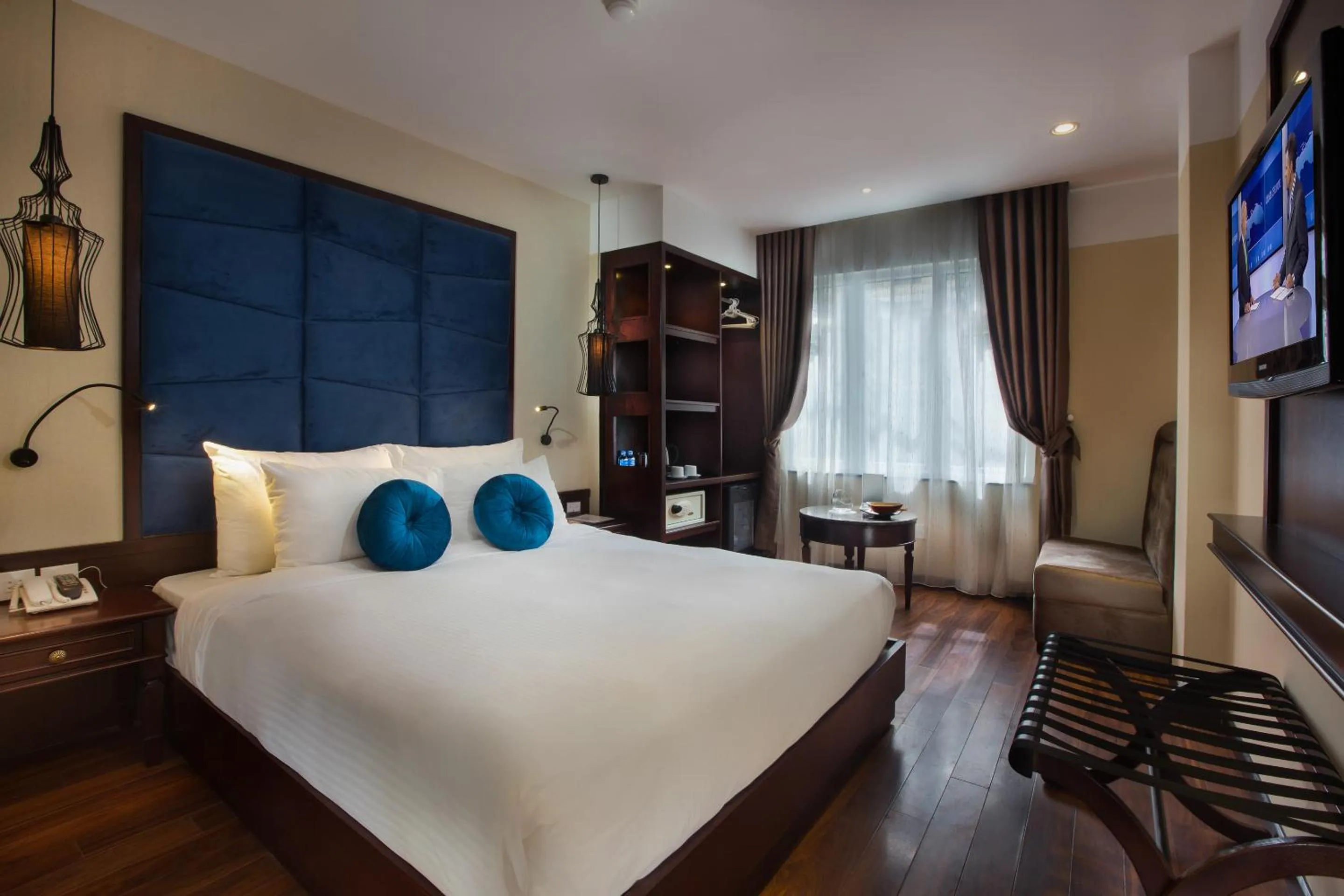 Bedroom, Bed in Ambassador Hanoi Hotel & Spa