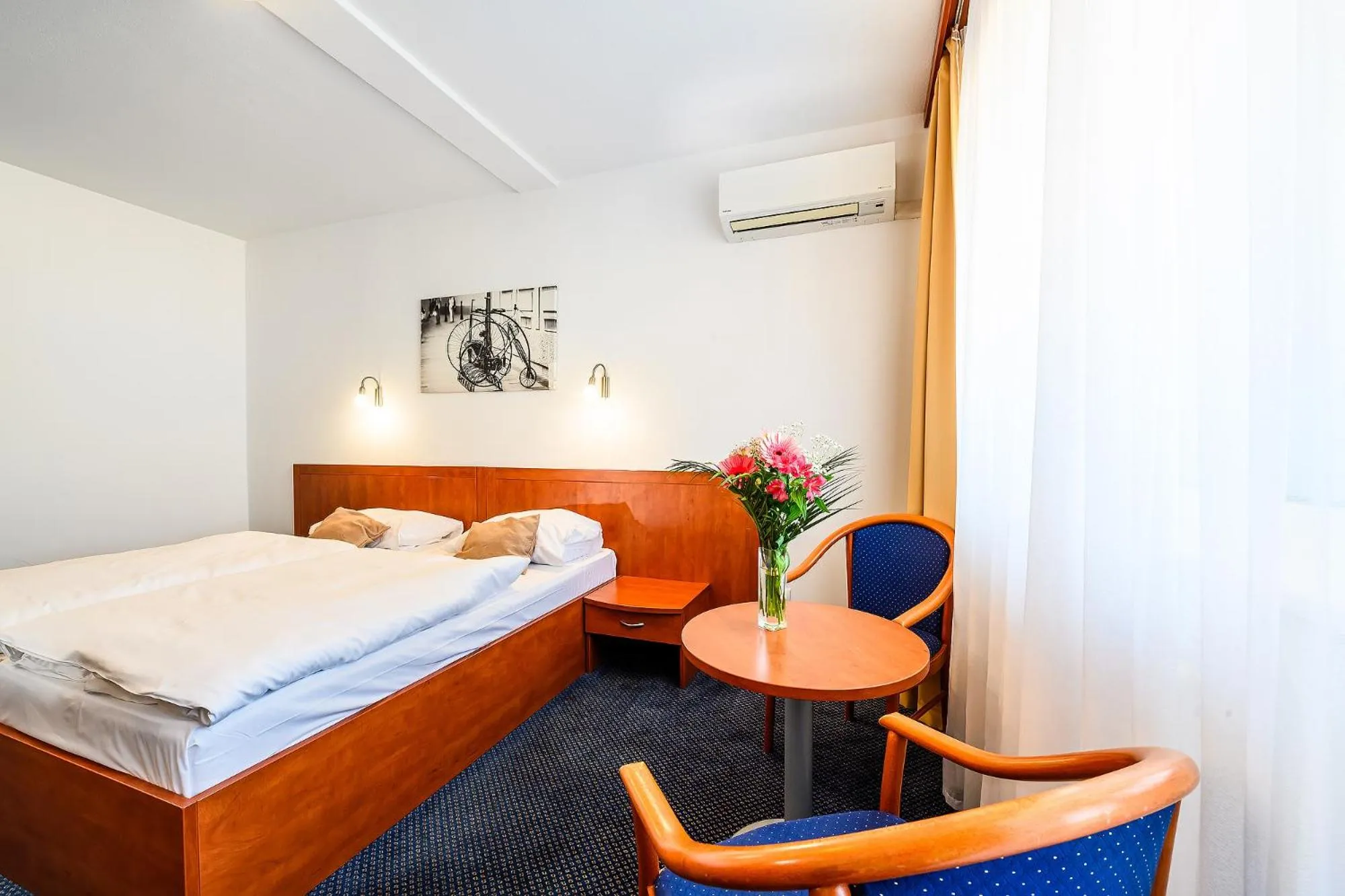 Photo of the whole room, Bed in Hotel Bratislava