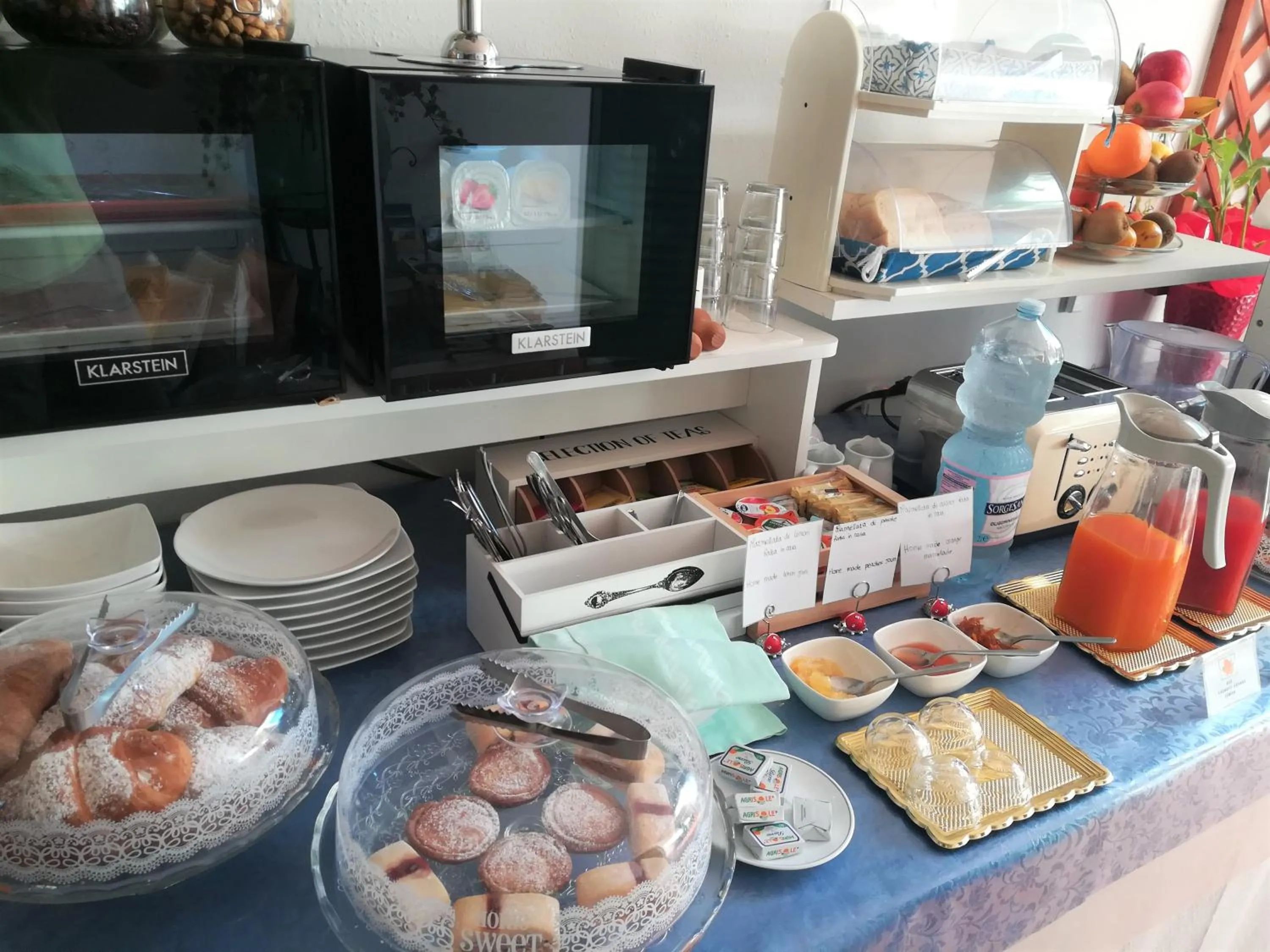 Breakfast in B&B Ravello Rooms