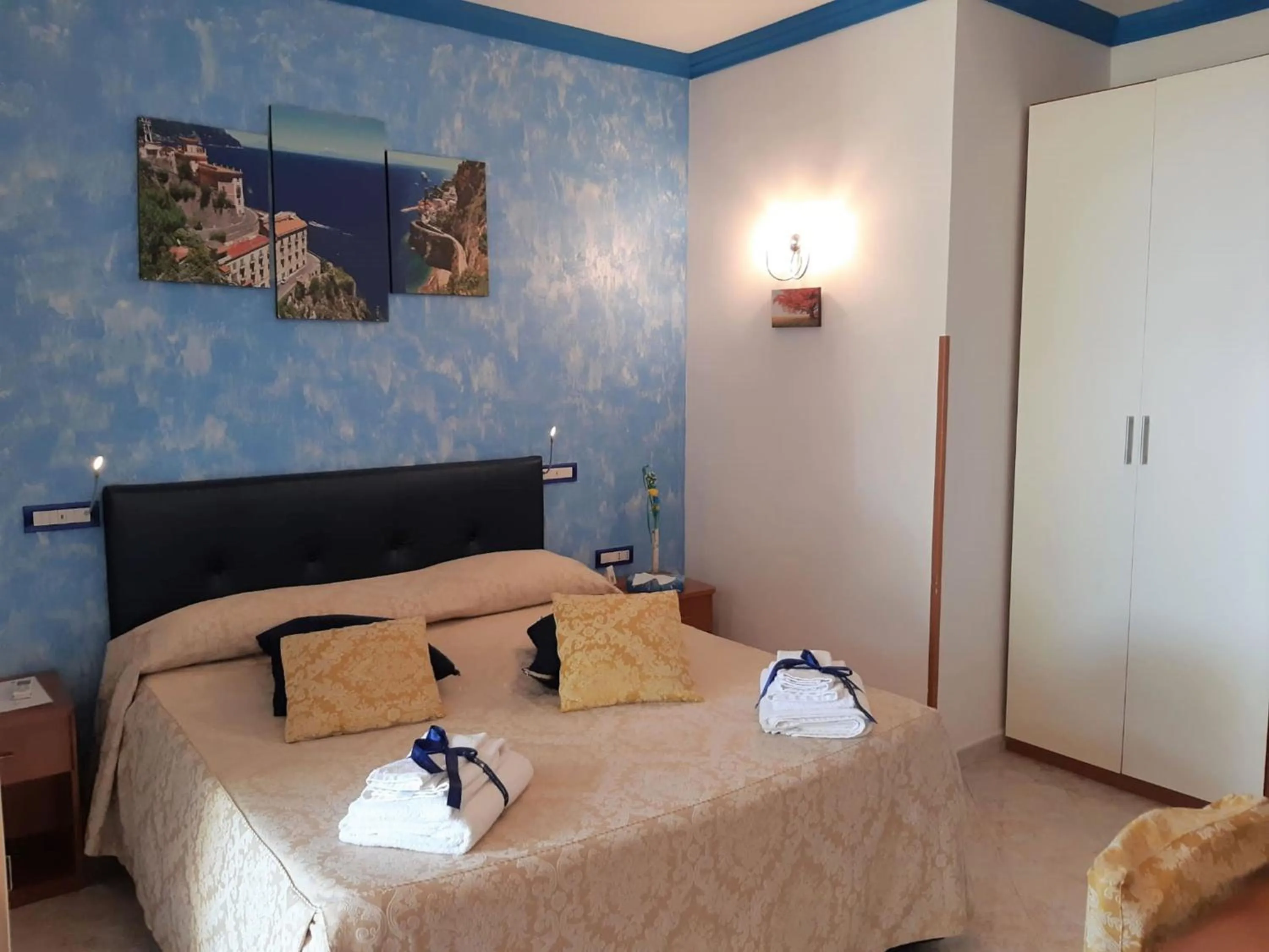 Bedroom, Bed in B&B Ravello Rooms