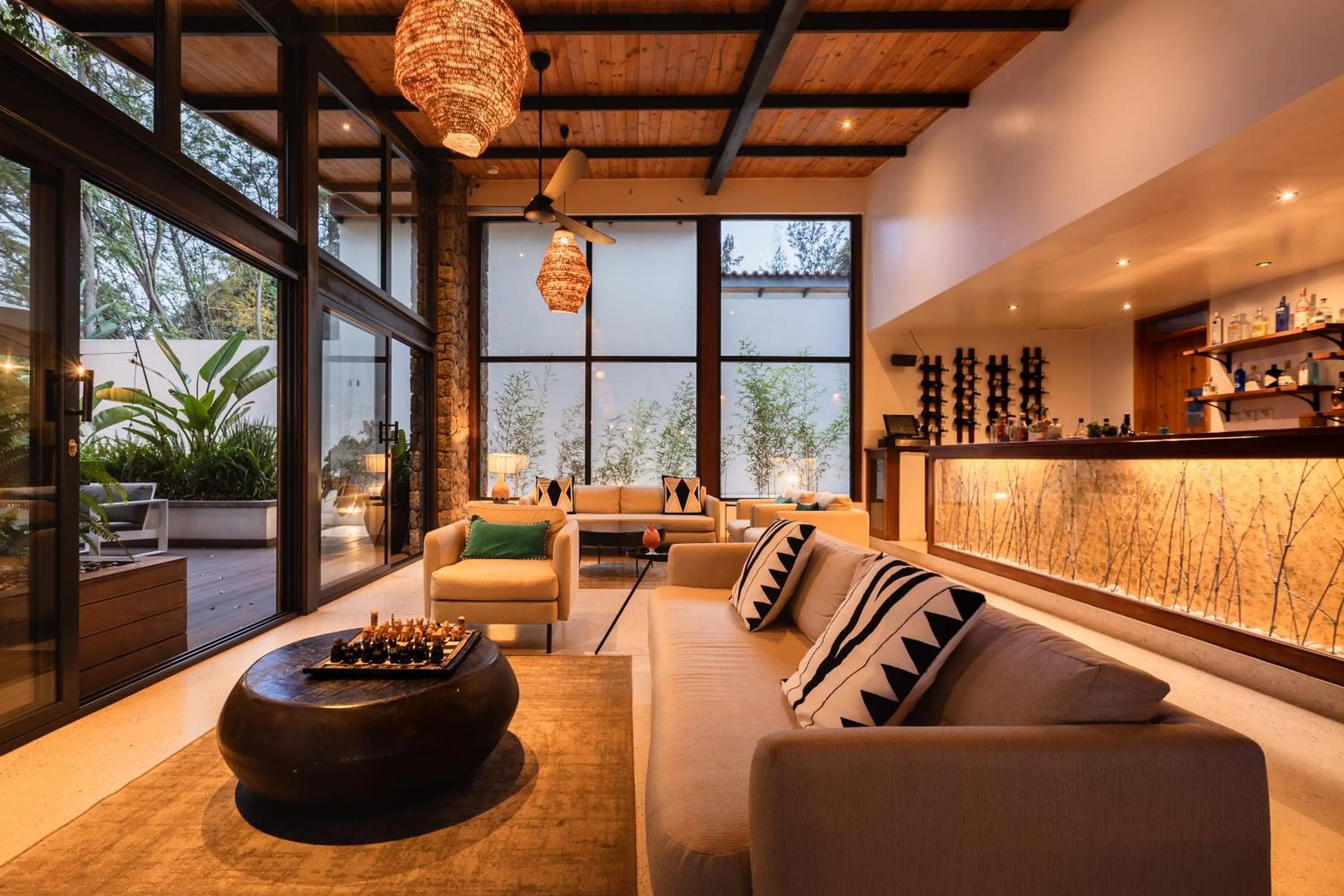 Lounge or bar in Hemingways Retreat Kigali