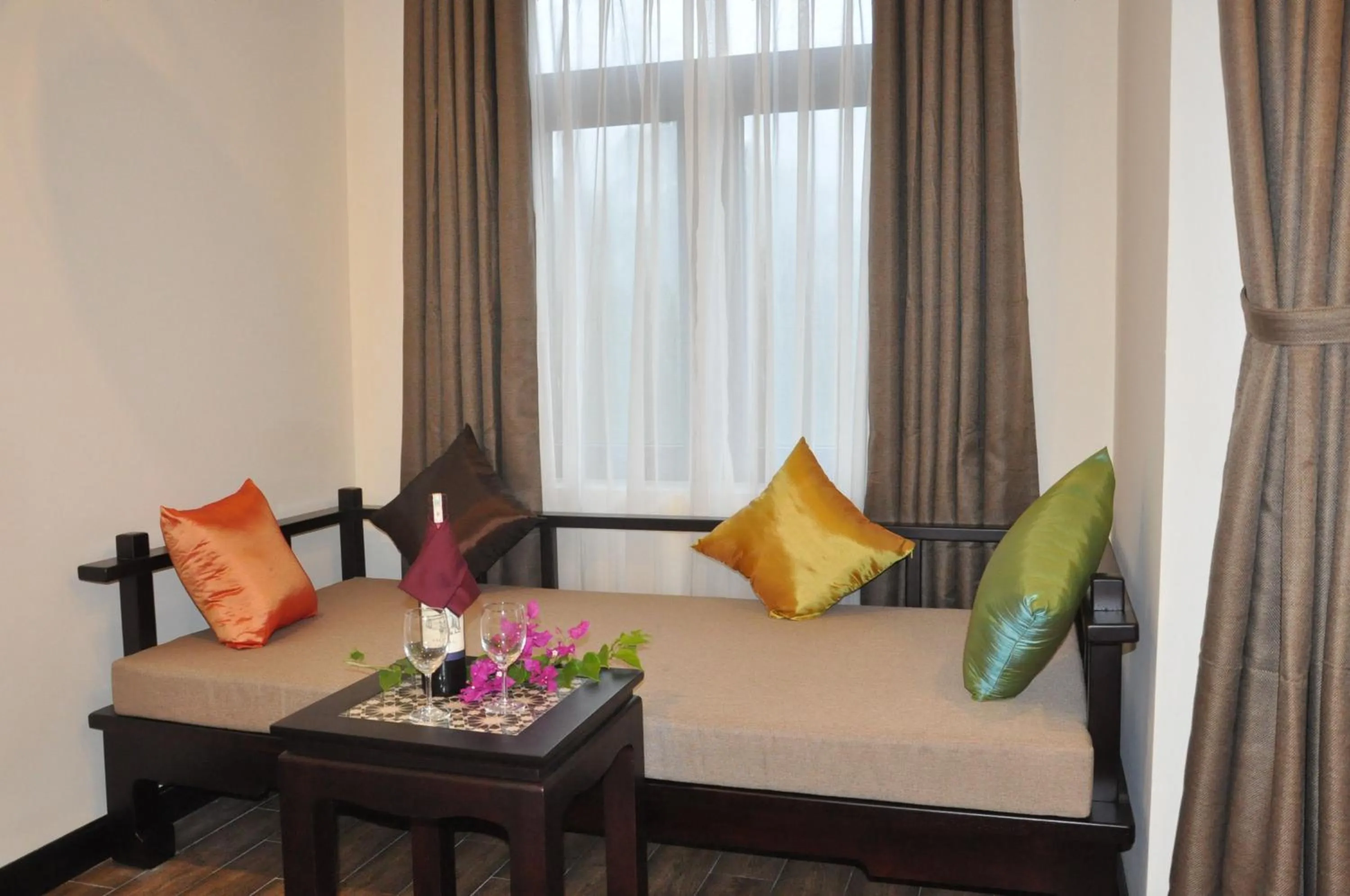 Seating area in The Quin Riverside Villa