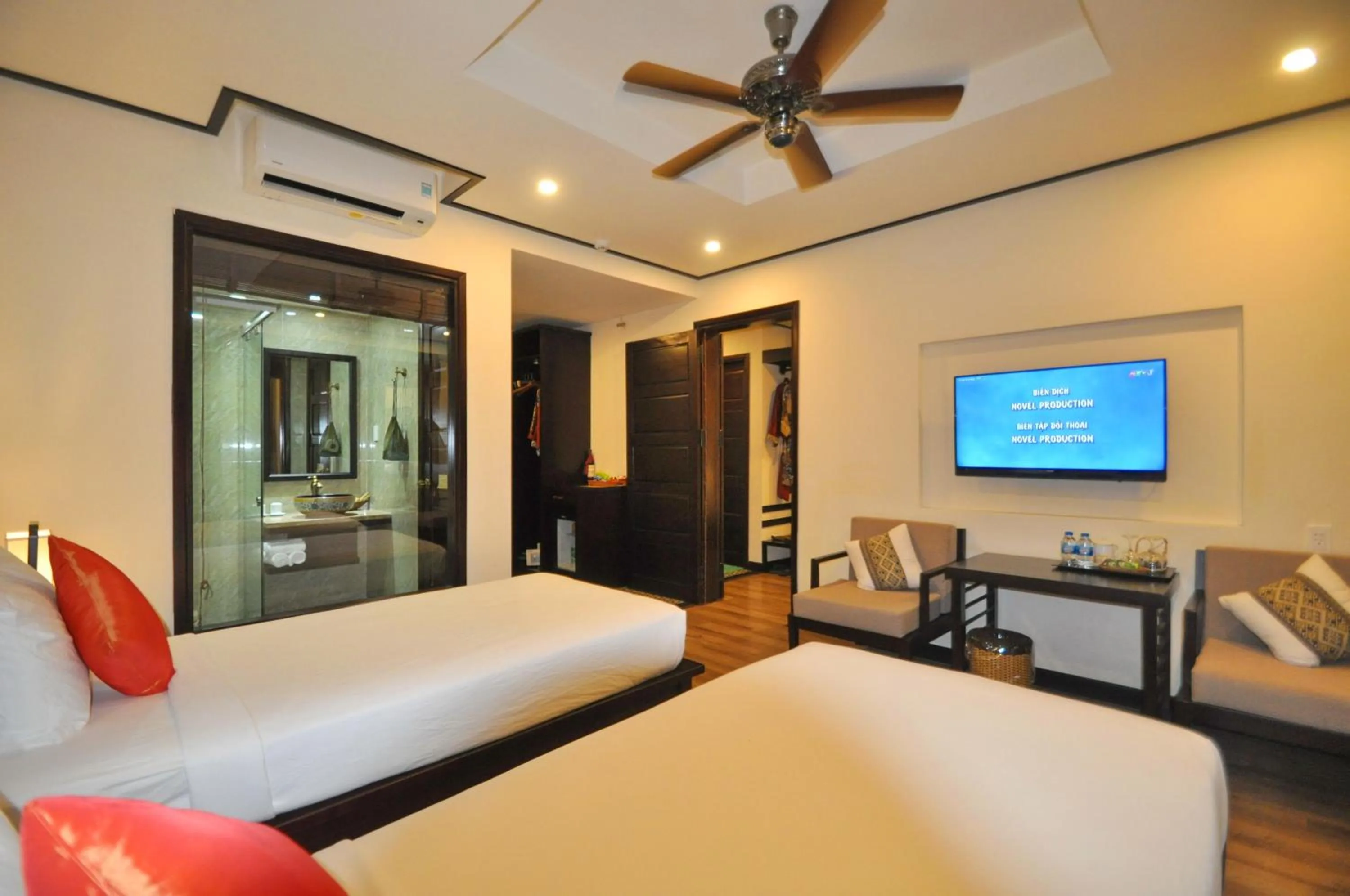 Photo of the whole room, Bed in The Quin Riverside Villa