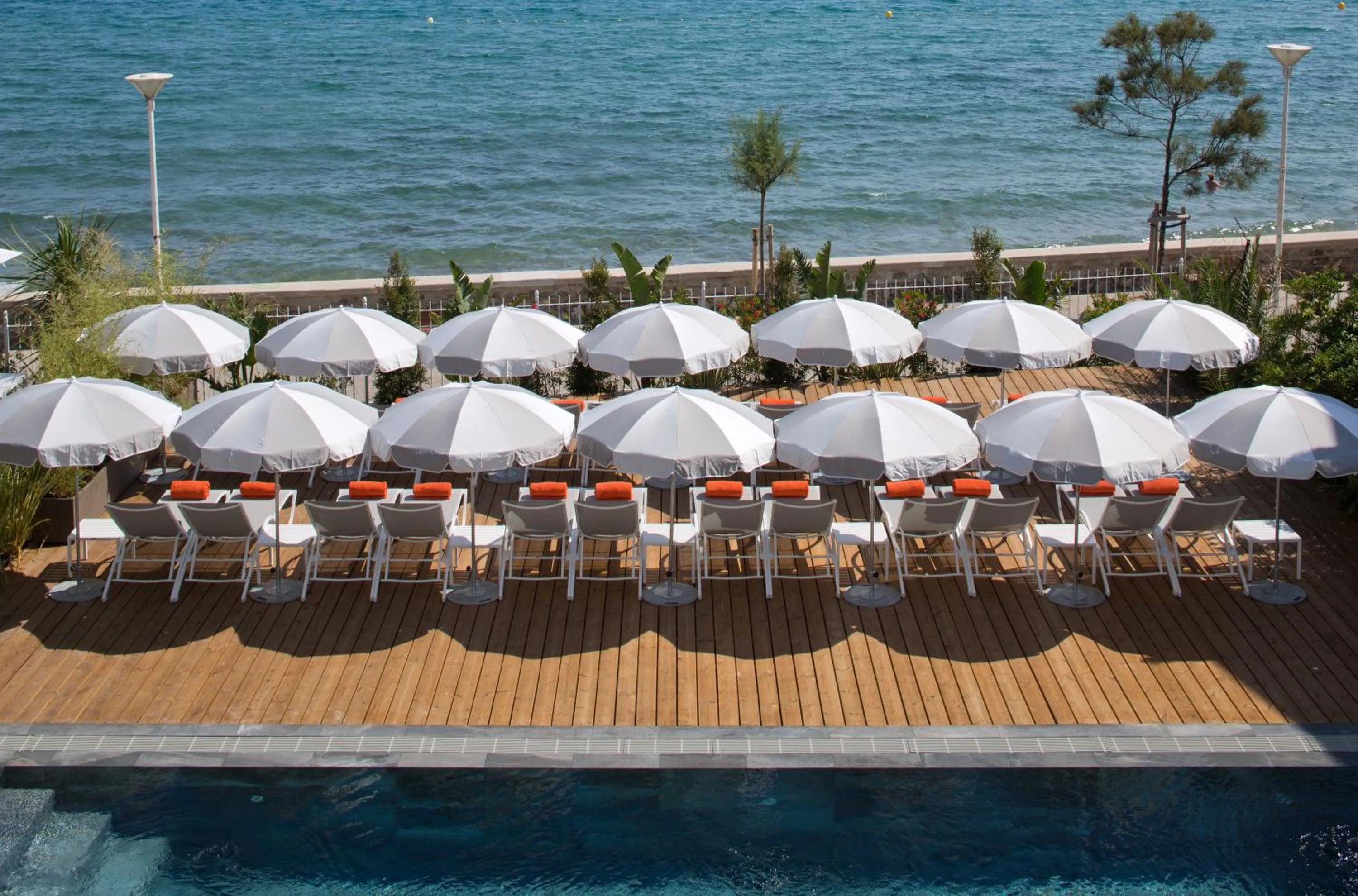 Grand Hotel Des Sablettes Plage, Curio Collection By Hilton