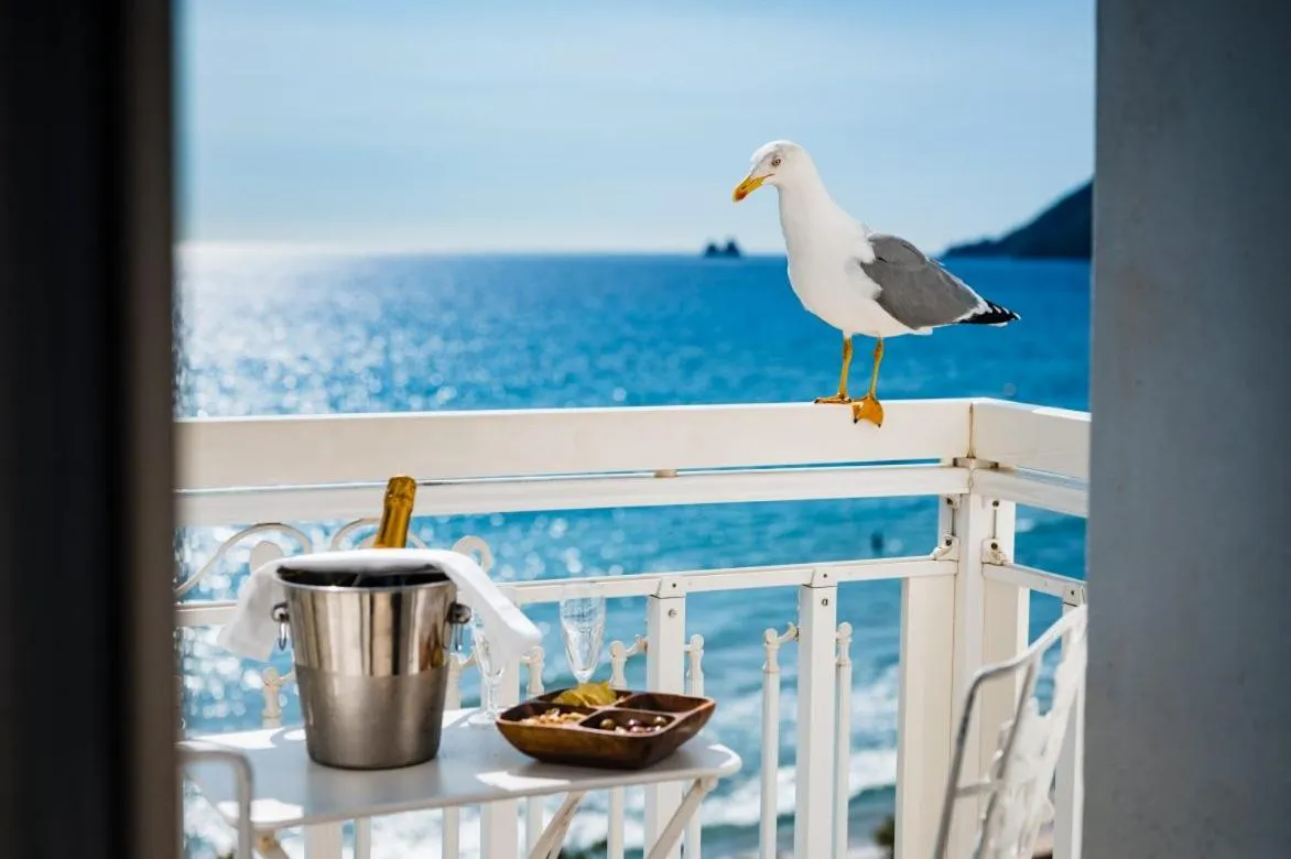 Grand Hotel Des Sablettes Plage, Curio Collection By Hilton