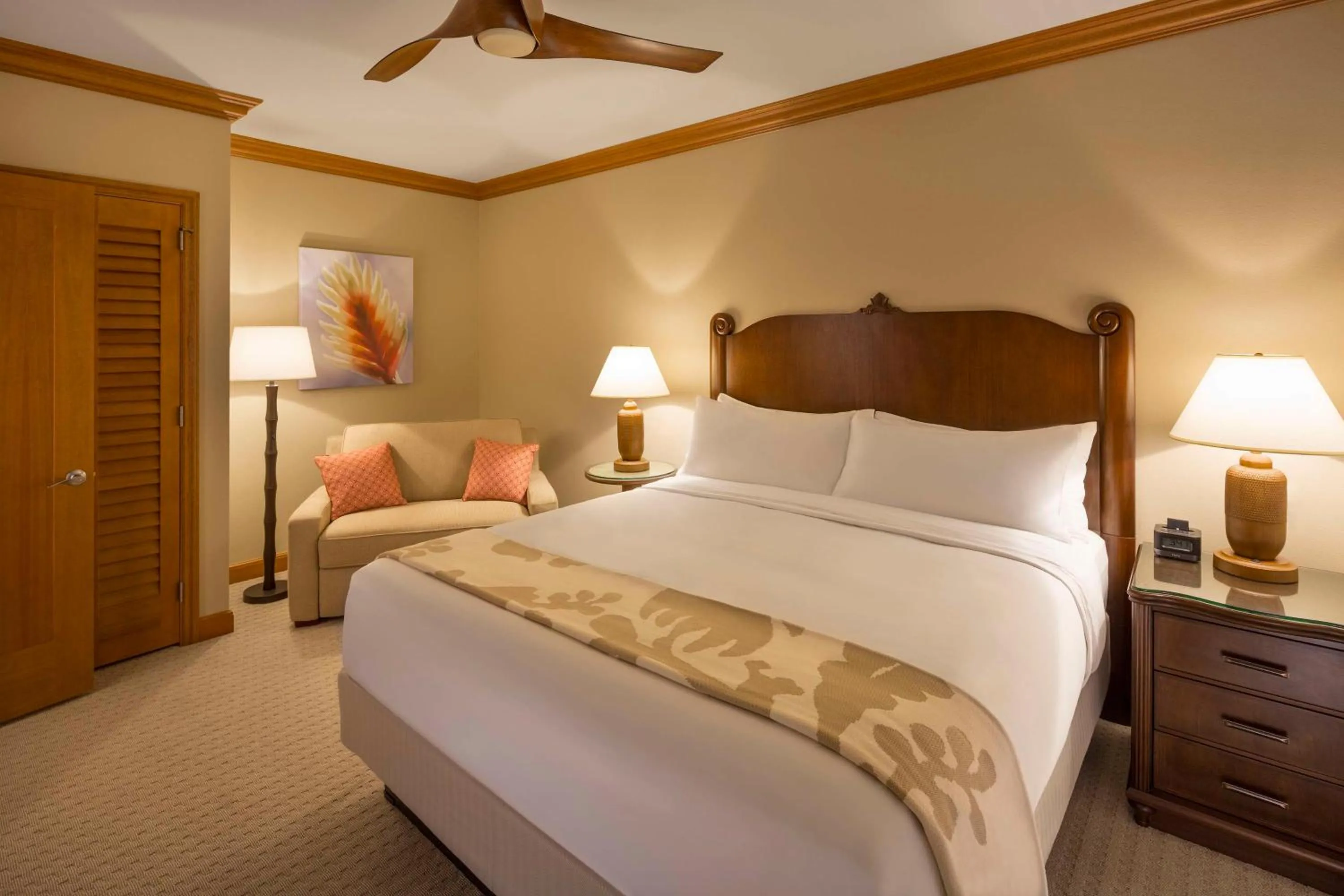 Photo of the whole room, Bed in Hyatt Vacation Club at Ka'anapali Beach