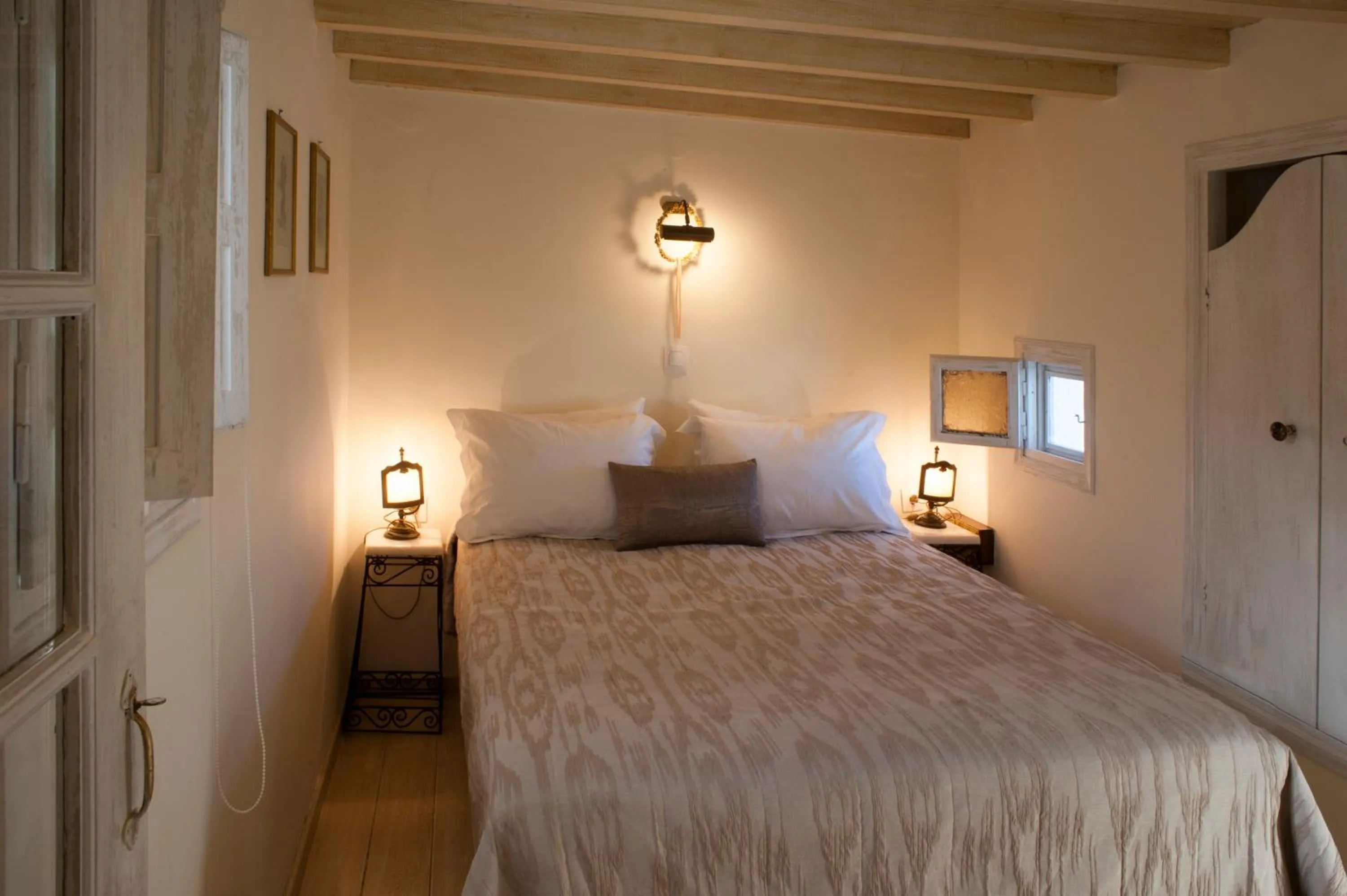 Bedroom, Bed in Heliophos Boutique Caves