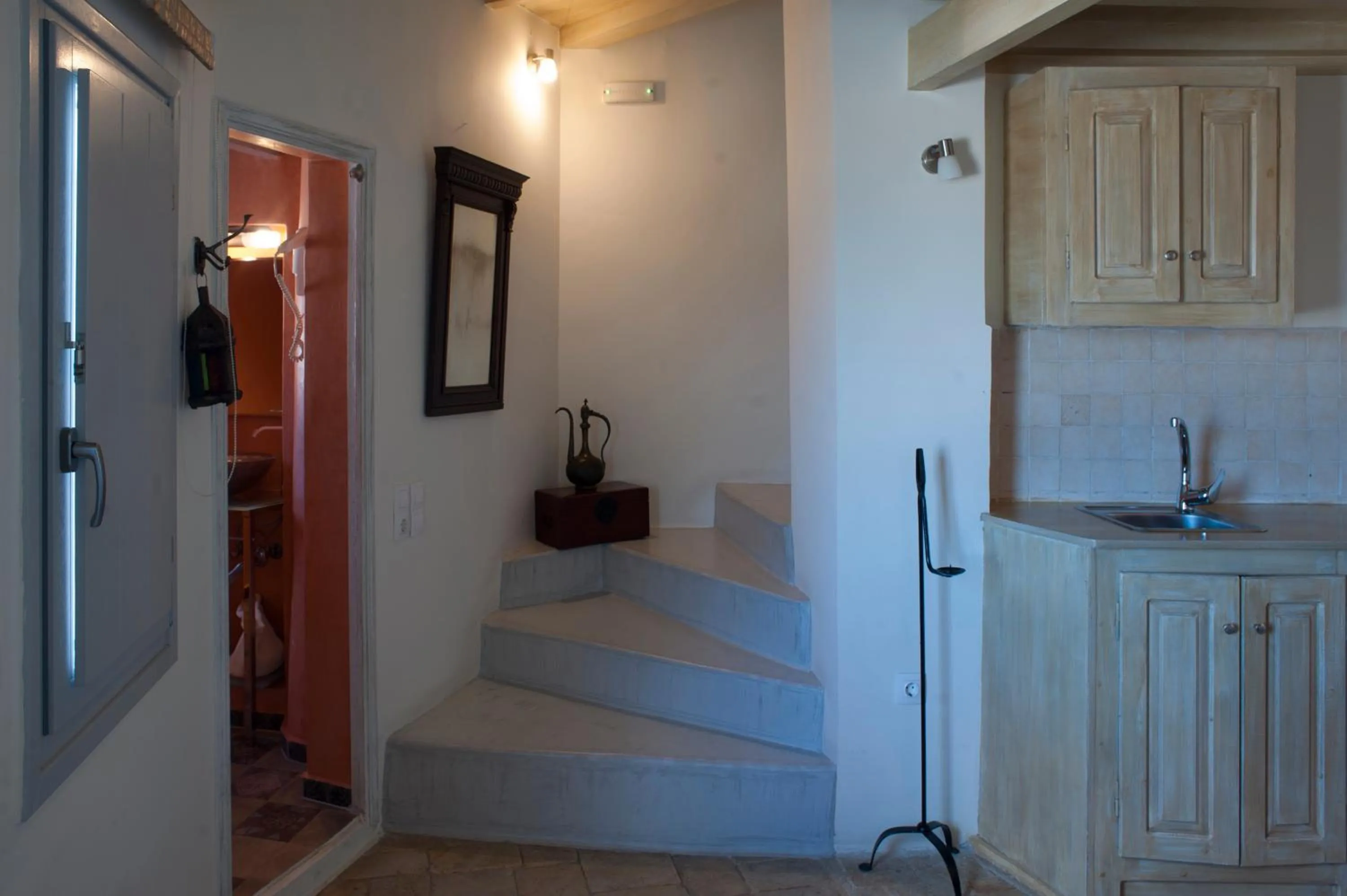 Kitchen or kitchenette in Heliophos Boutique Caves