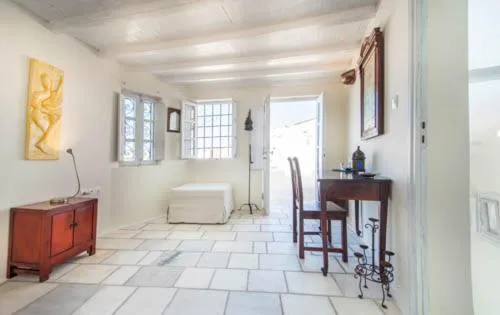 Living room in Heliophos Boutique Caves