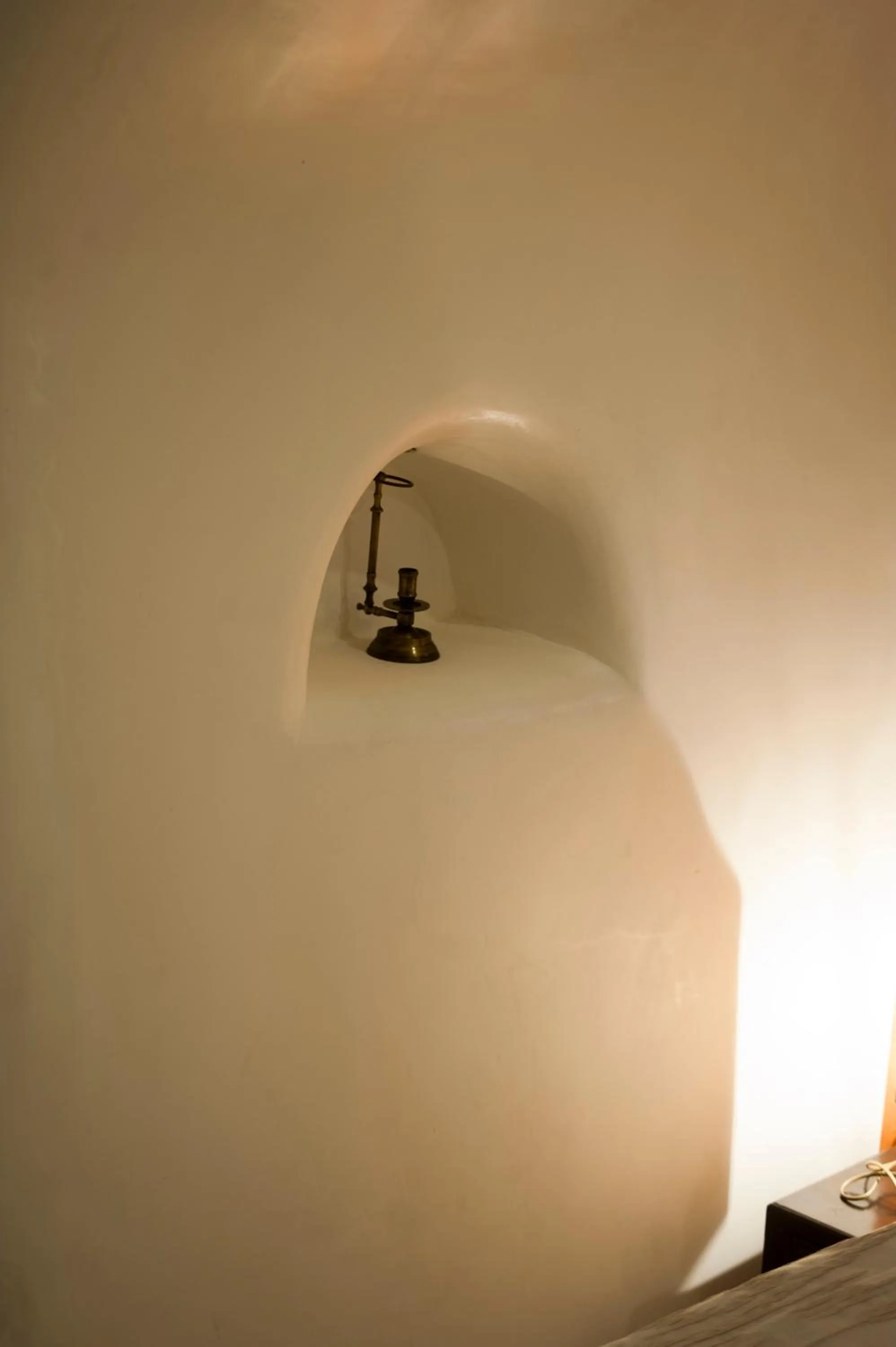 Decorative detail in Heliophos Boutique Caves