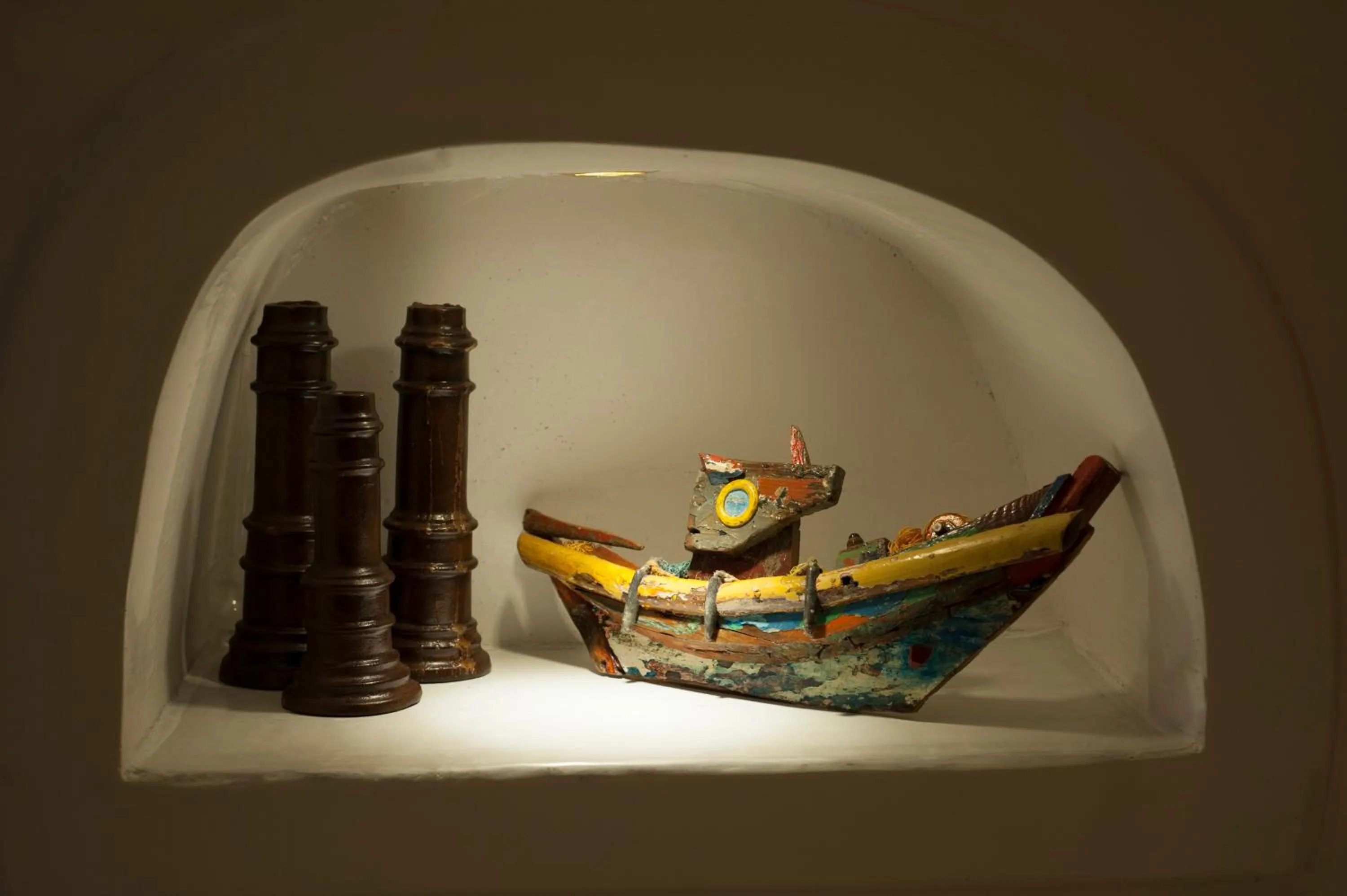 Decorative detail in Heliophos Boutique Caves