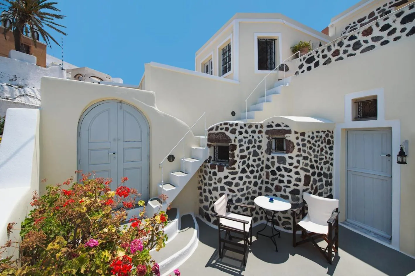 Facade/entrance in Heliophos Boutique Caves