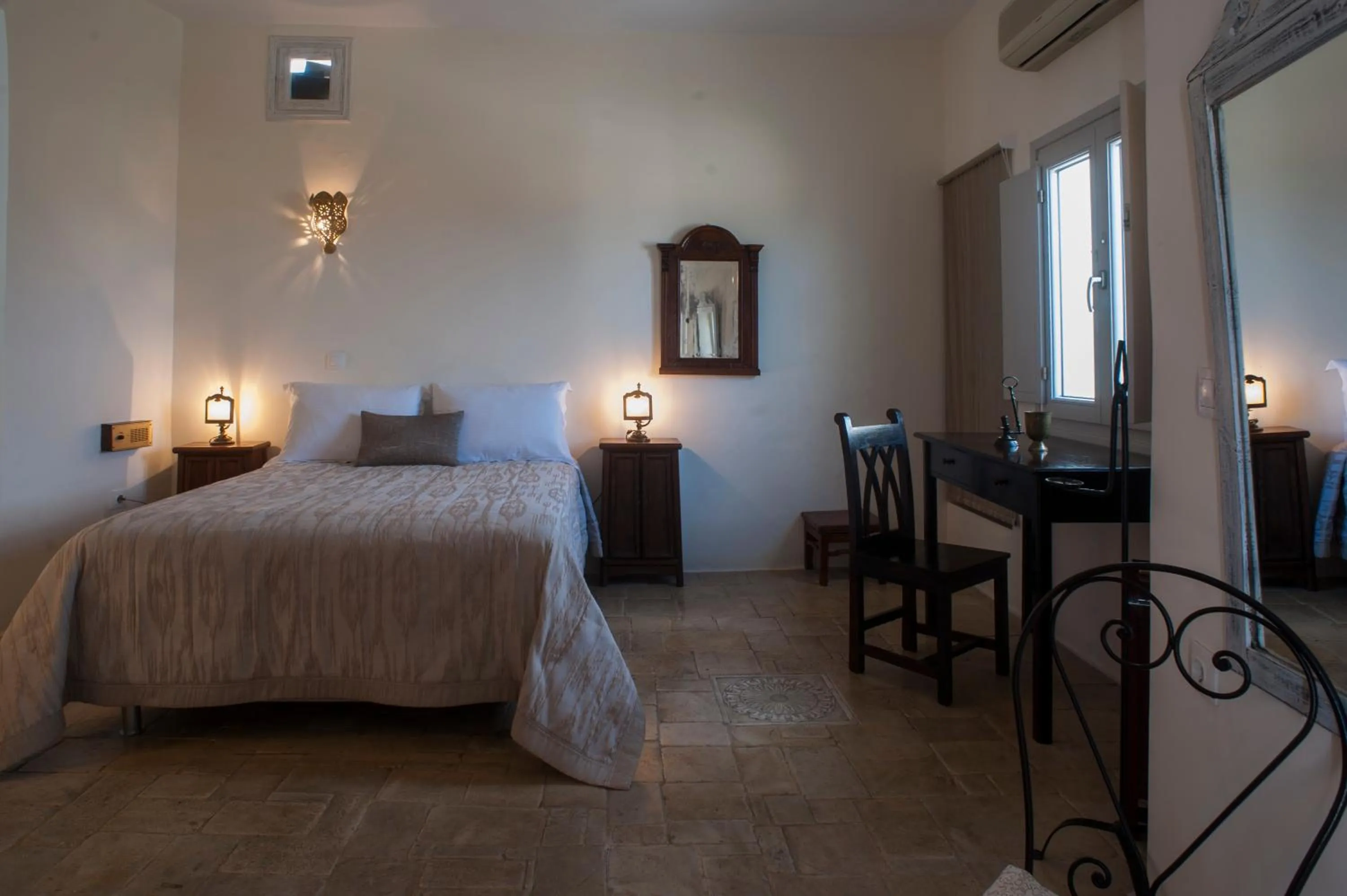 Bedroom, Bed in Heliophos Boutique Caves