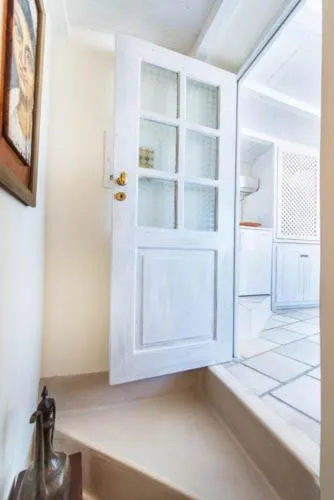 Living room, Bed in Heliophos Boutique Caves