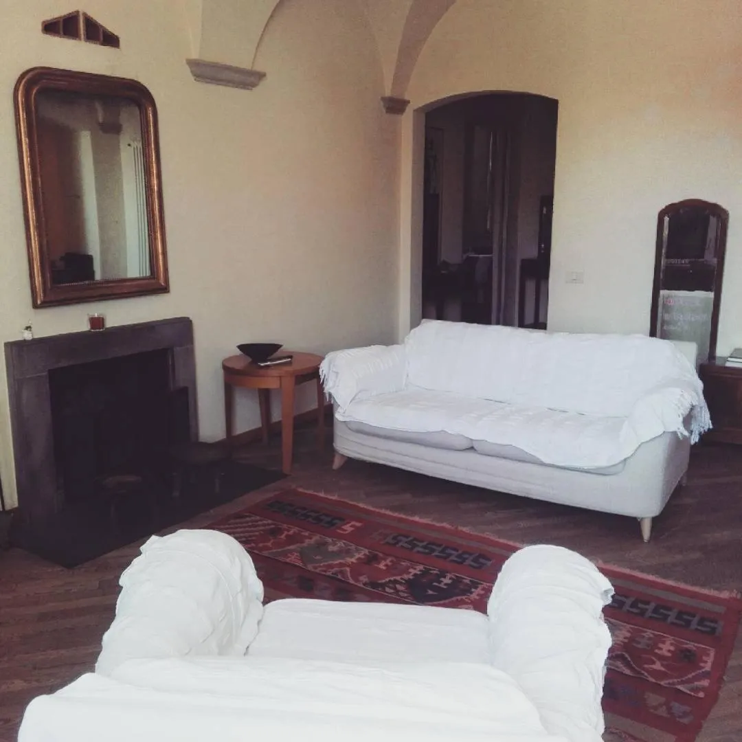 Communal lounge/ TV room, Bed in B&B Da Zia Ore