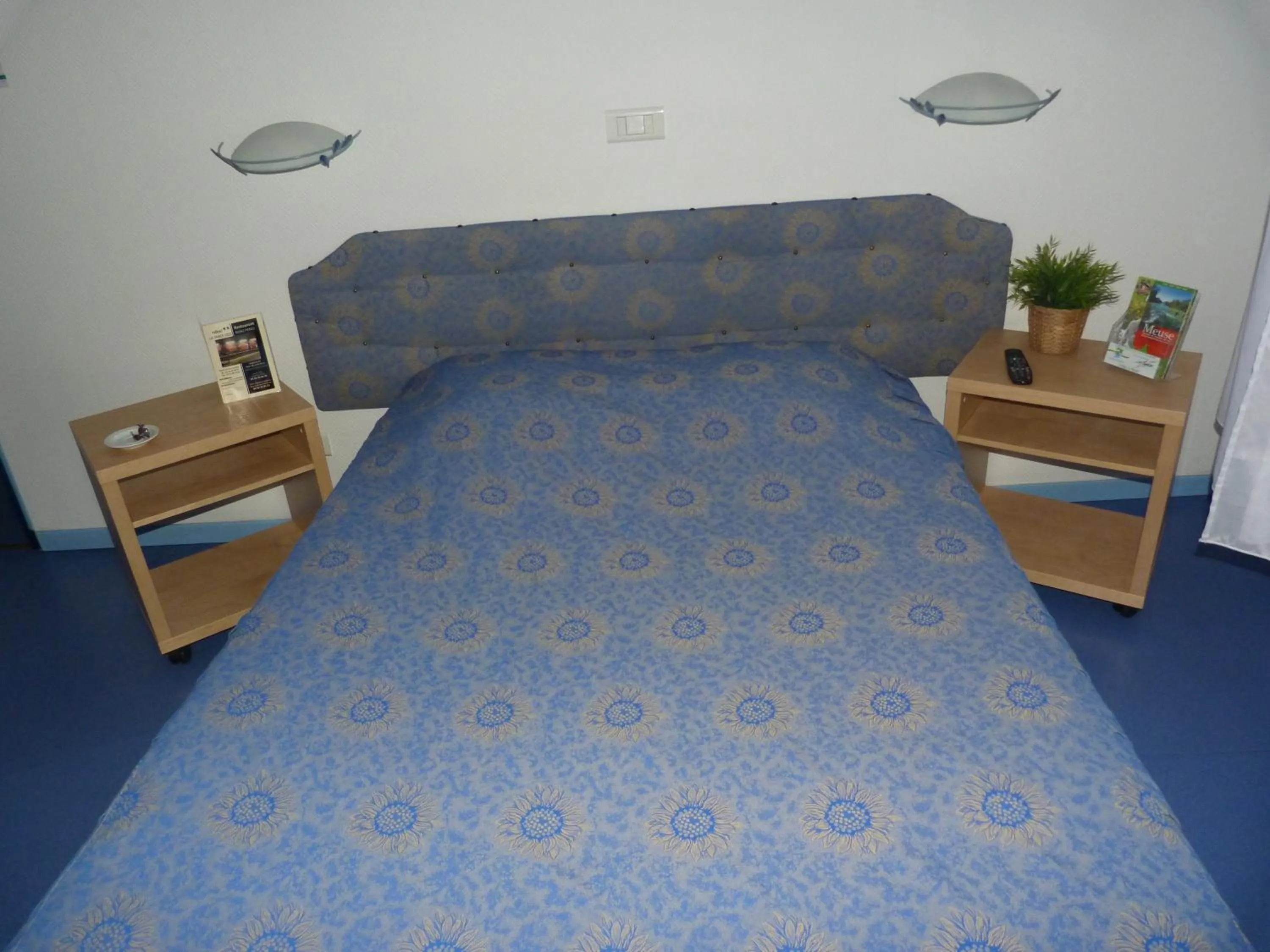 Bed in La Table Des Bons Peres